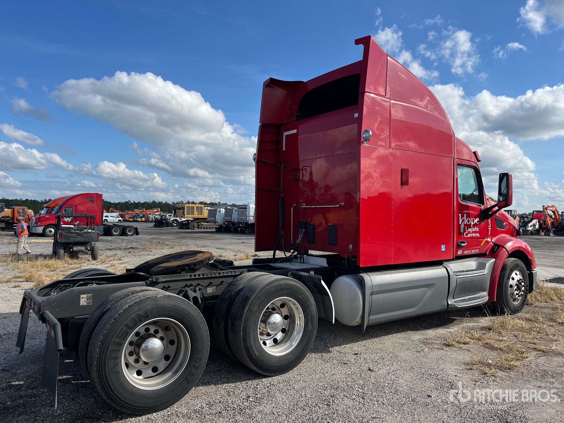 General Appearance with Image, coin arrière droit