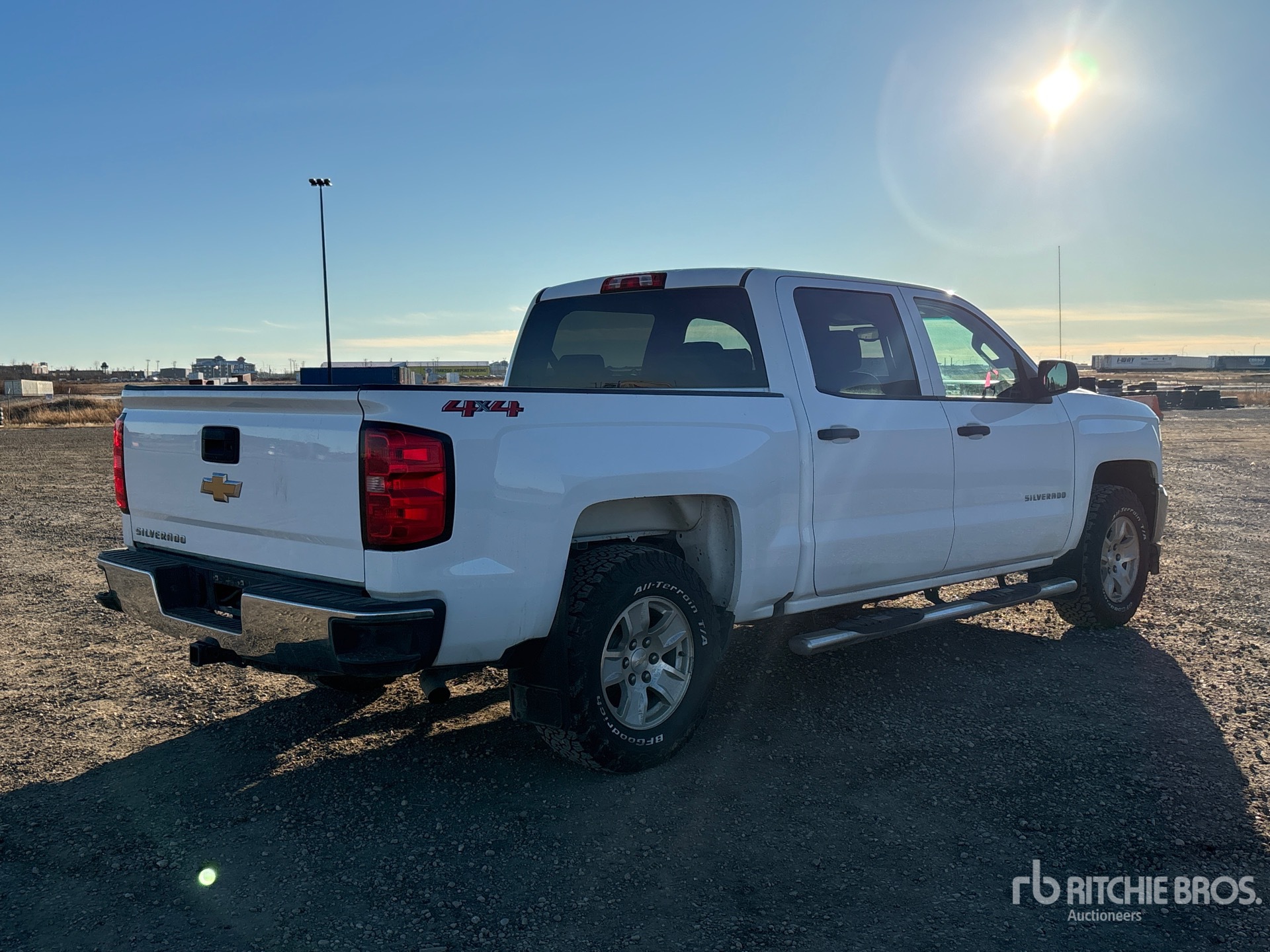 Aspect général with Image, coin arrière droit