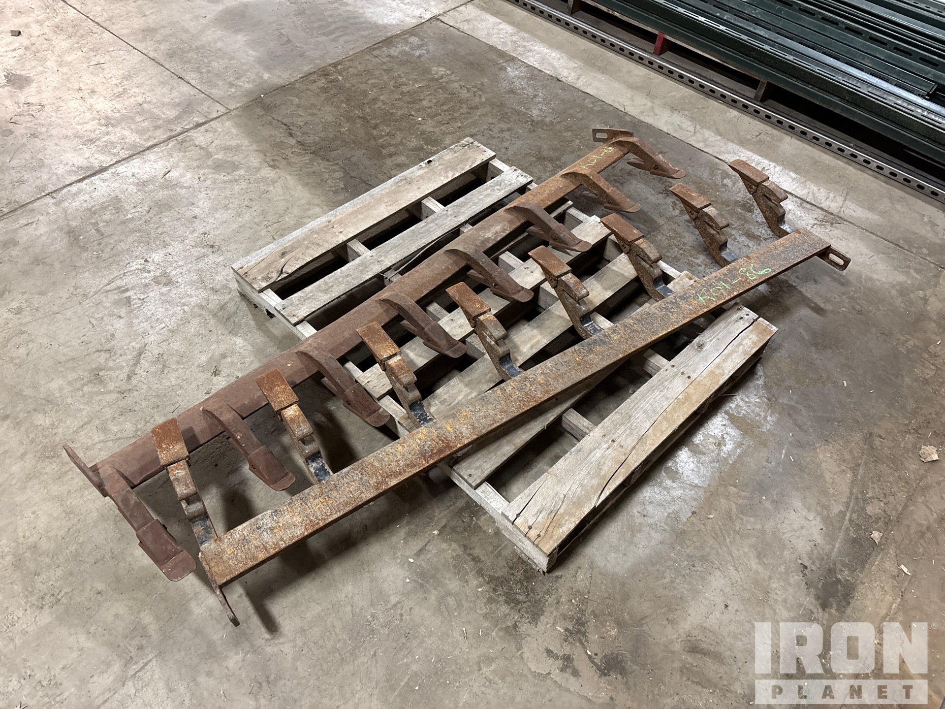 General Appearance with Bild, Ecke vorne rechts