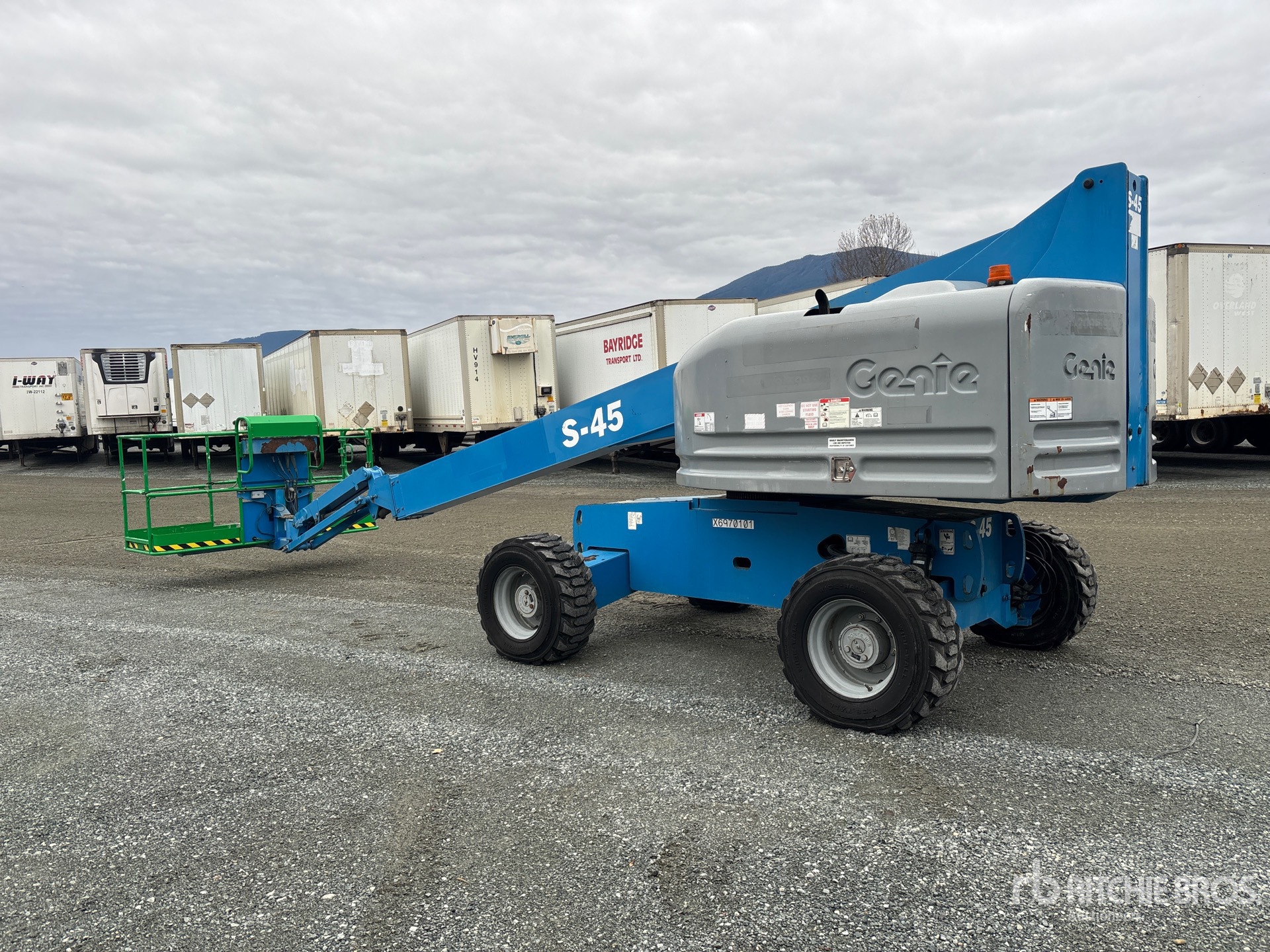 General Appearance with Picture, Left Rear Corner