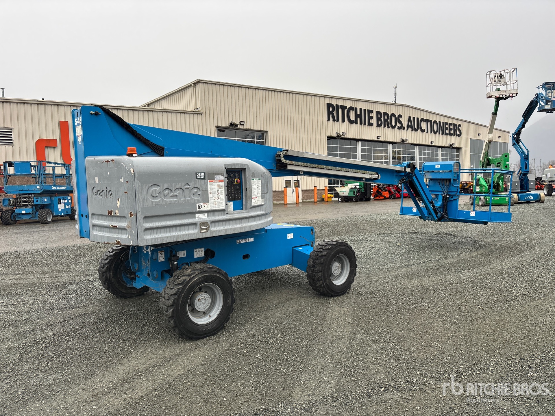 General Appearance with Picture, Right Rear Corner