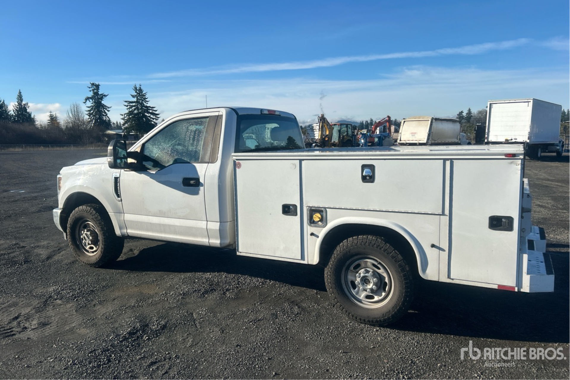 General Appearance with Picture, Left Rear Corner