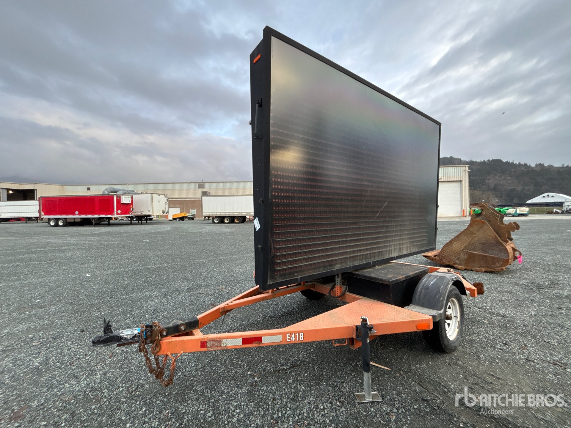 General Appearance with Picture, Left Front Corner