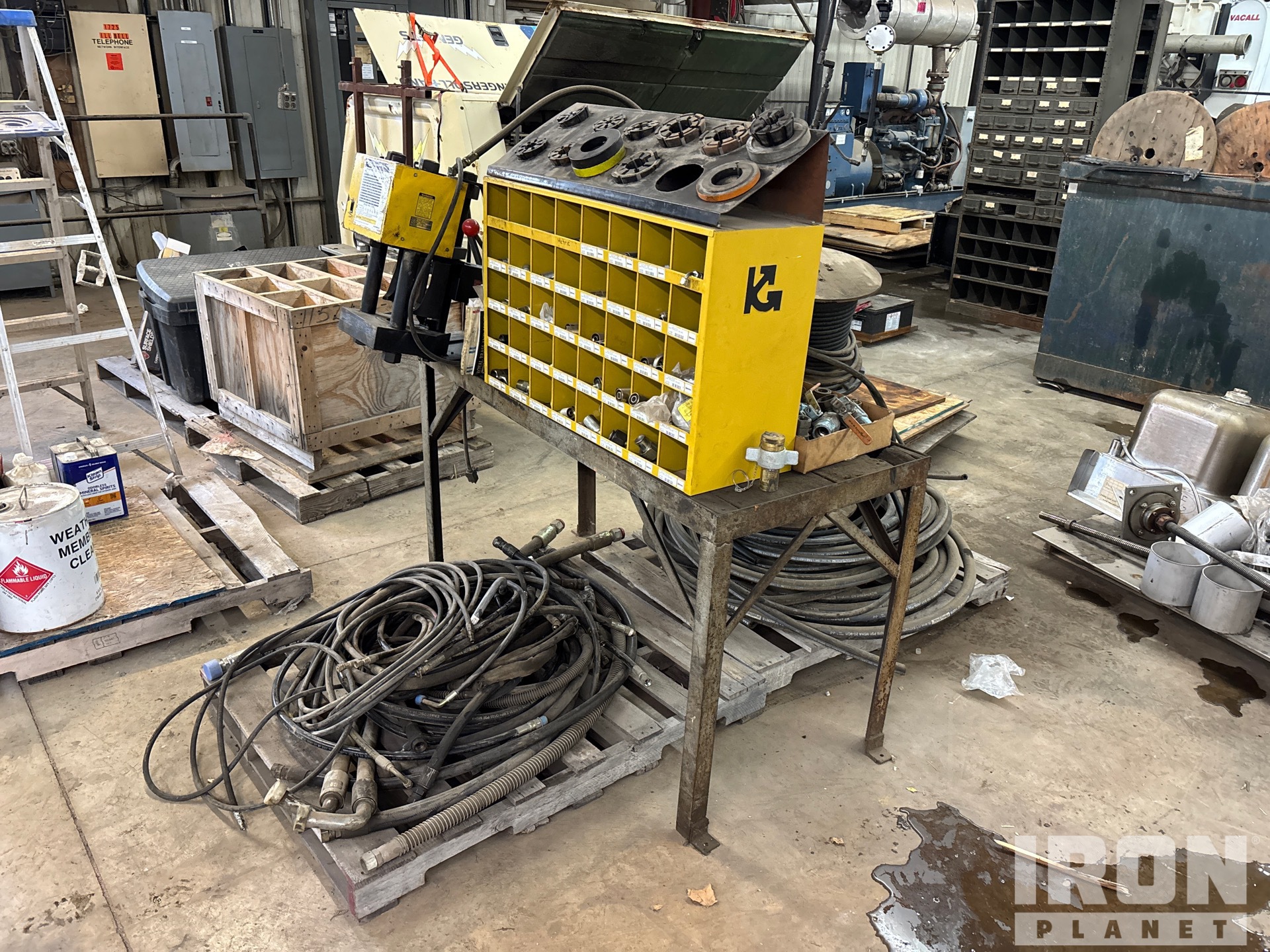 General Appearance with Image, coin avant gauche