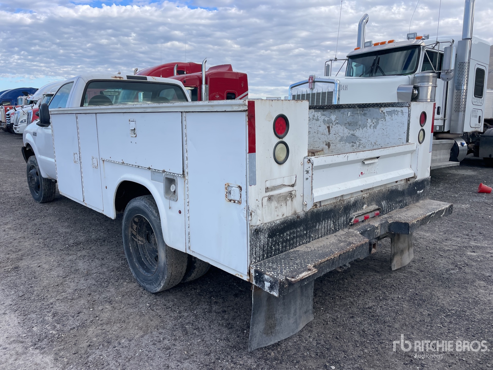 General Appearance with Picture, Left Rear Corner