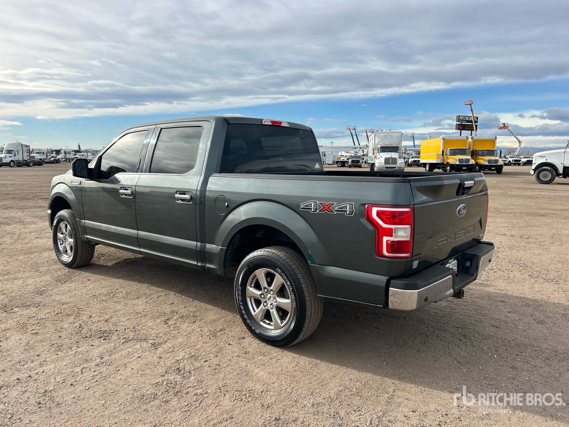 General Appearance with Picture, Left Rear Corner