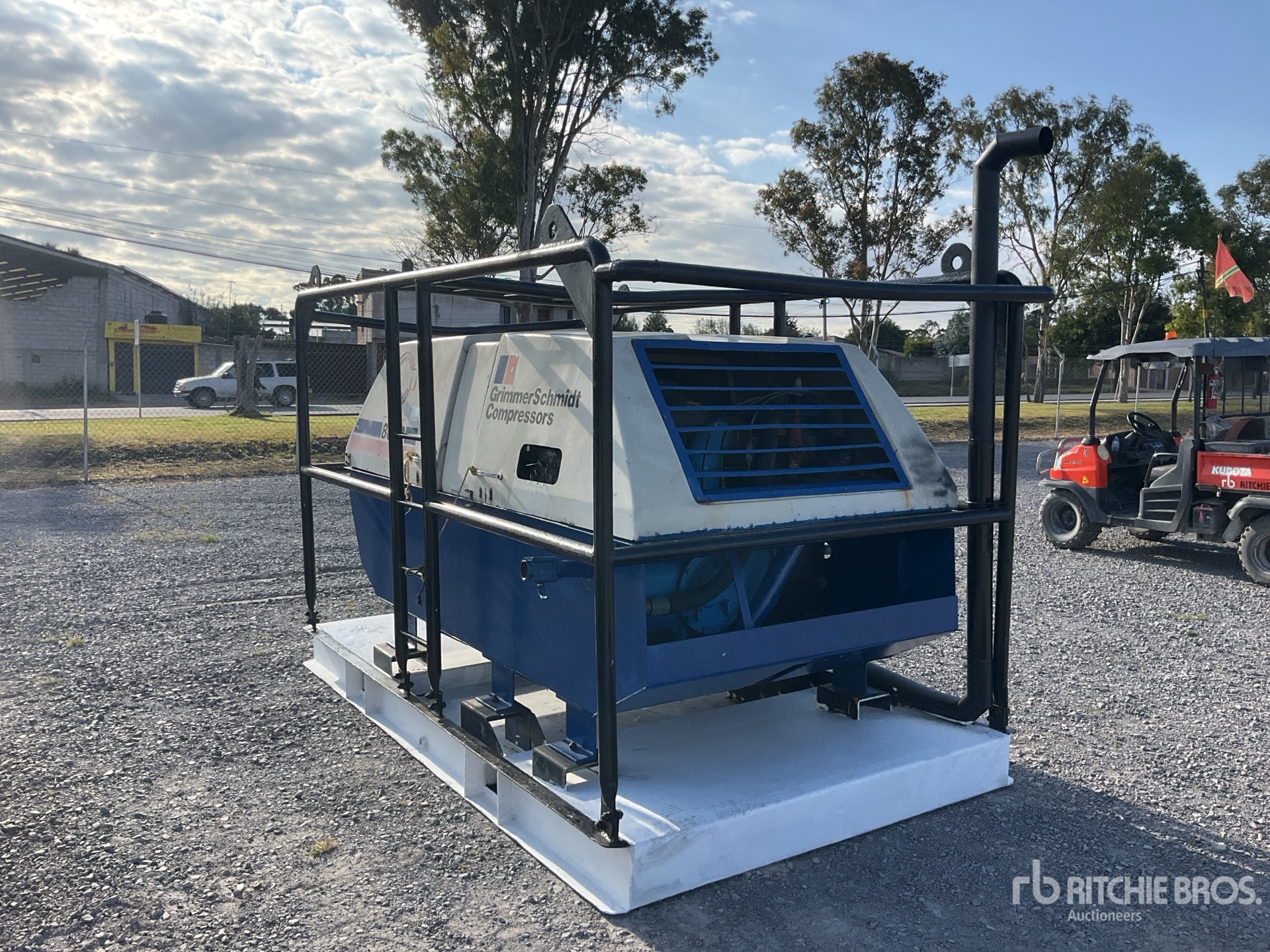 General Appearance with Foto, angolo posteriore sinistro