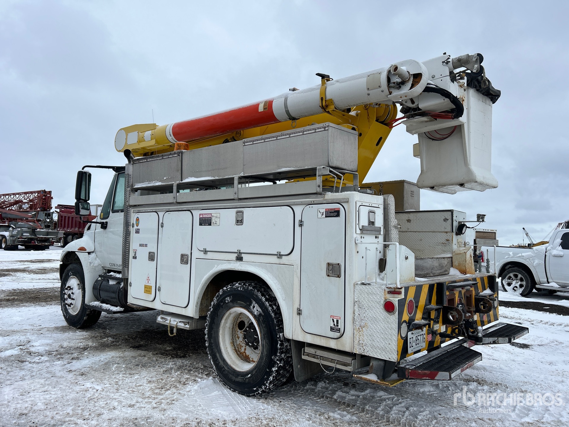 General Appearance with Imagen: esquina trasera izquierda