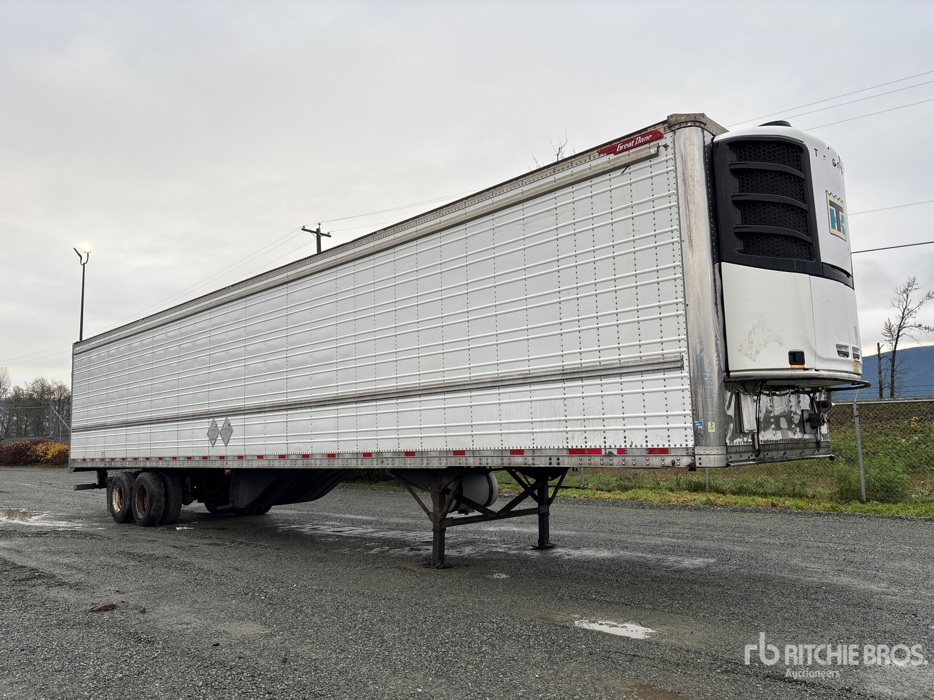 General Appearance with Foto, angolo anteriore destro