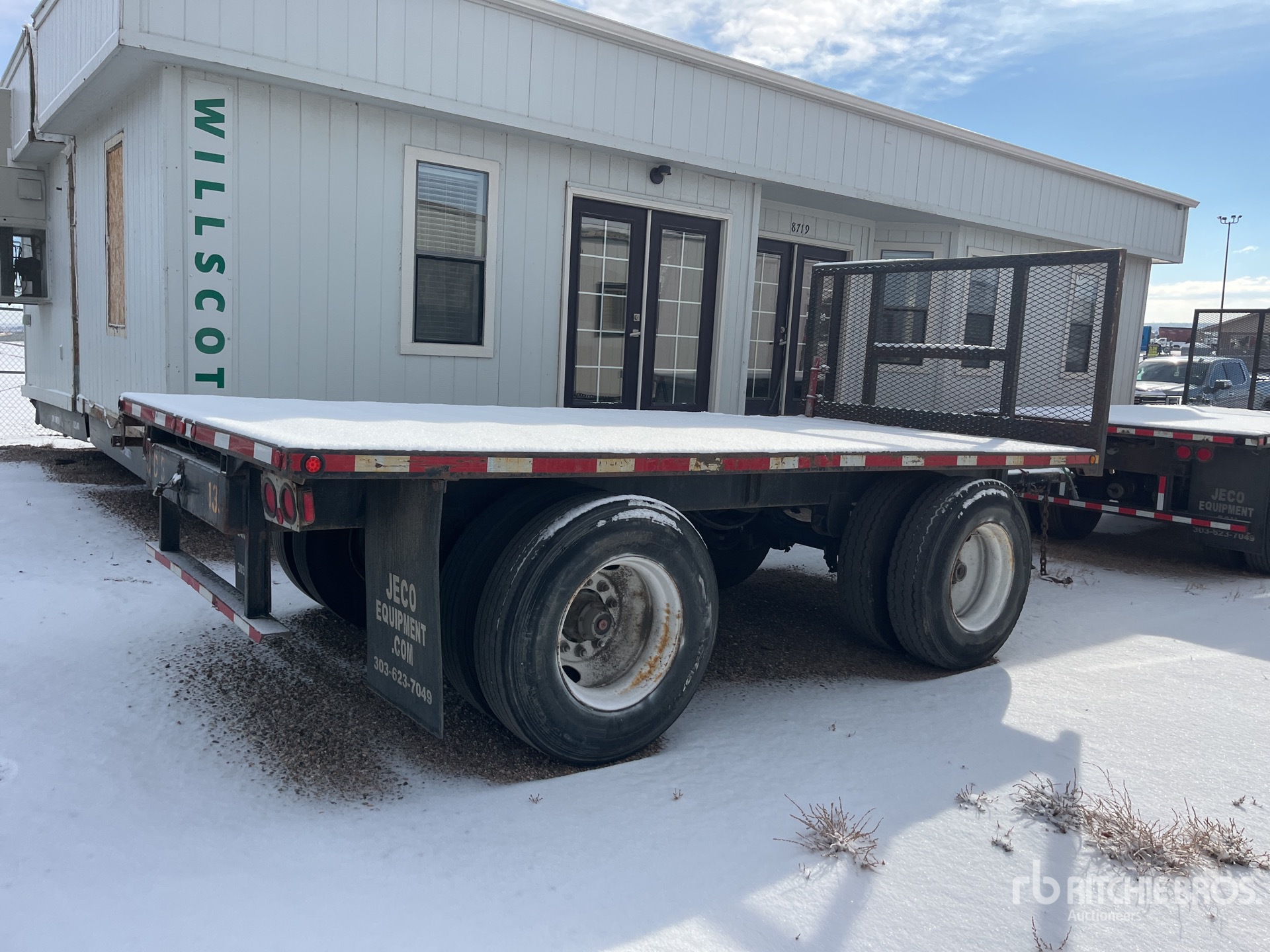 General Appearance with Imagen: esquina trasera derecha