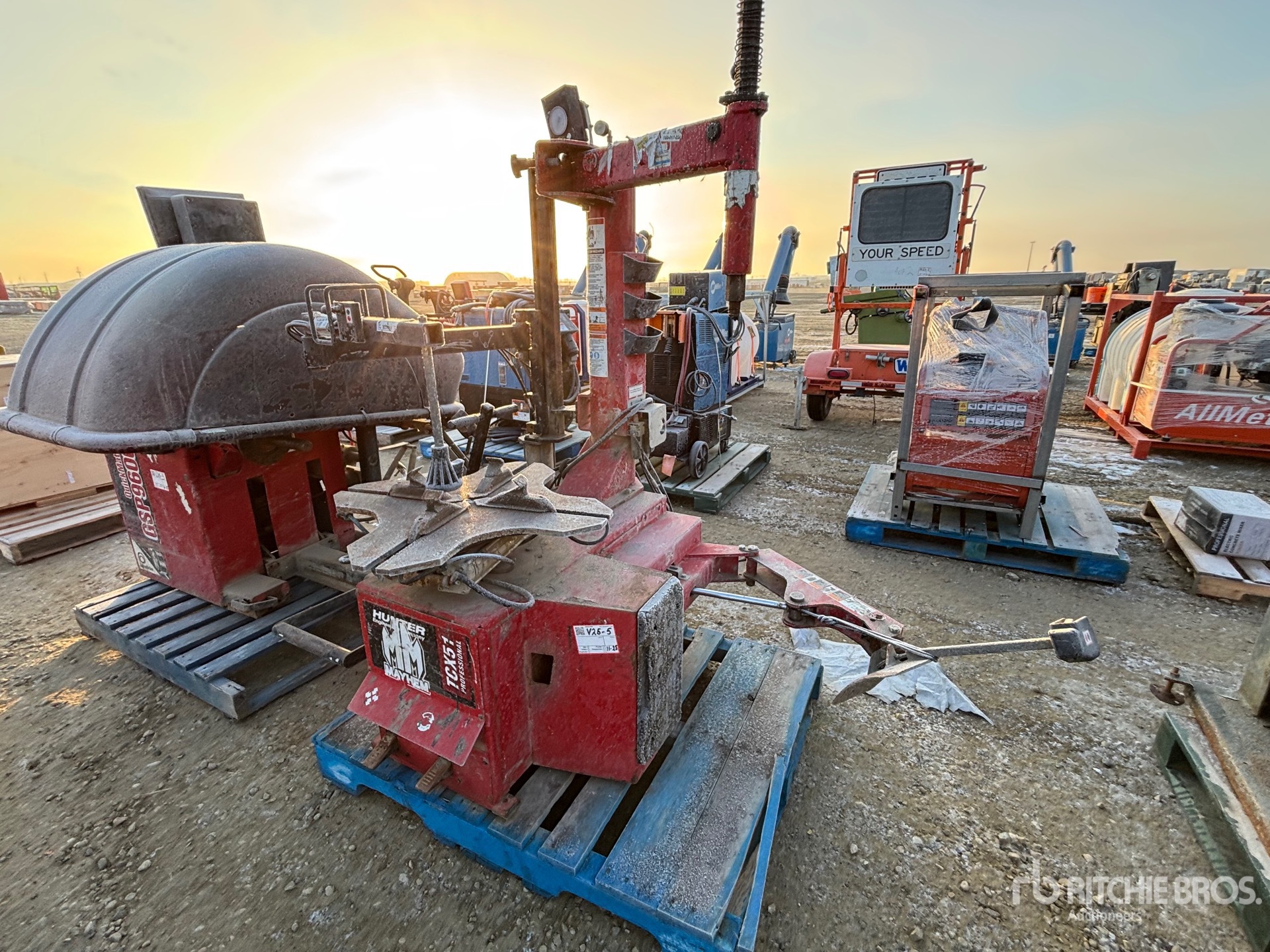 General Appearance with Foto, angolo anteriore sinistro