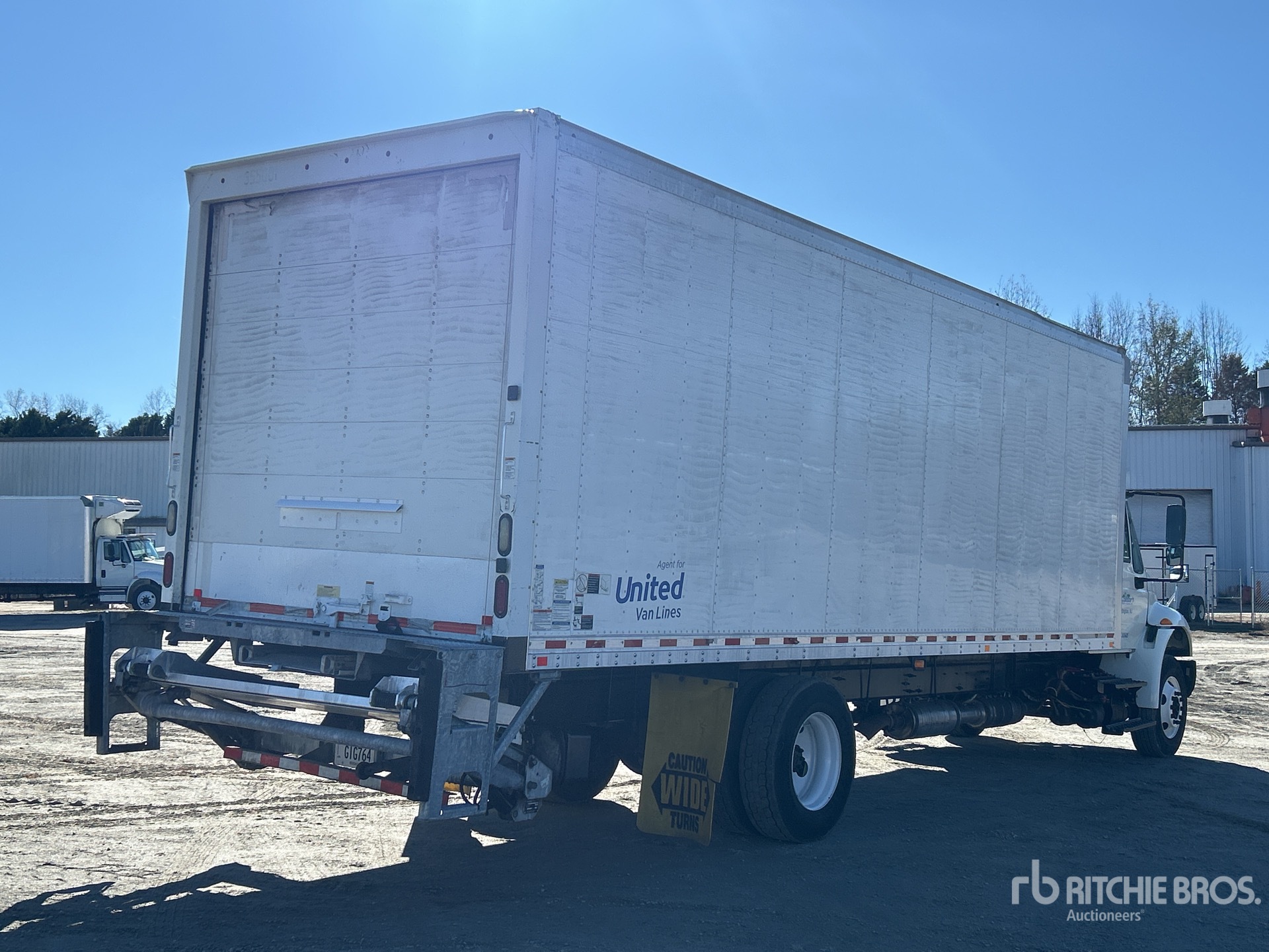 General Appearance with Bild, Ecke hinten rechts