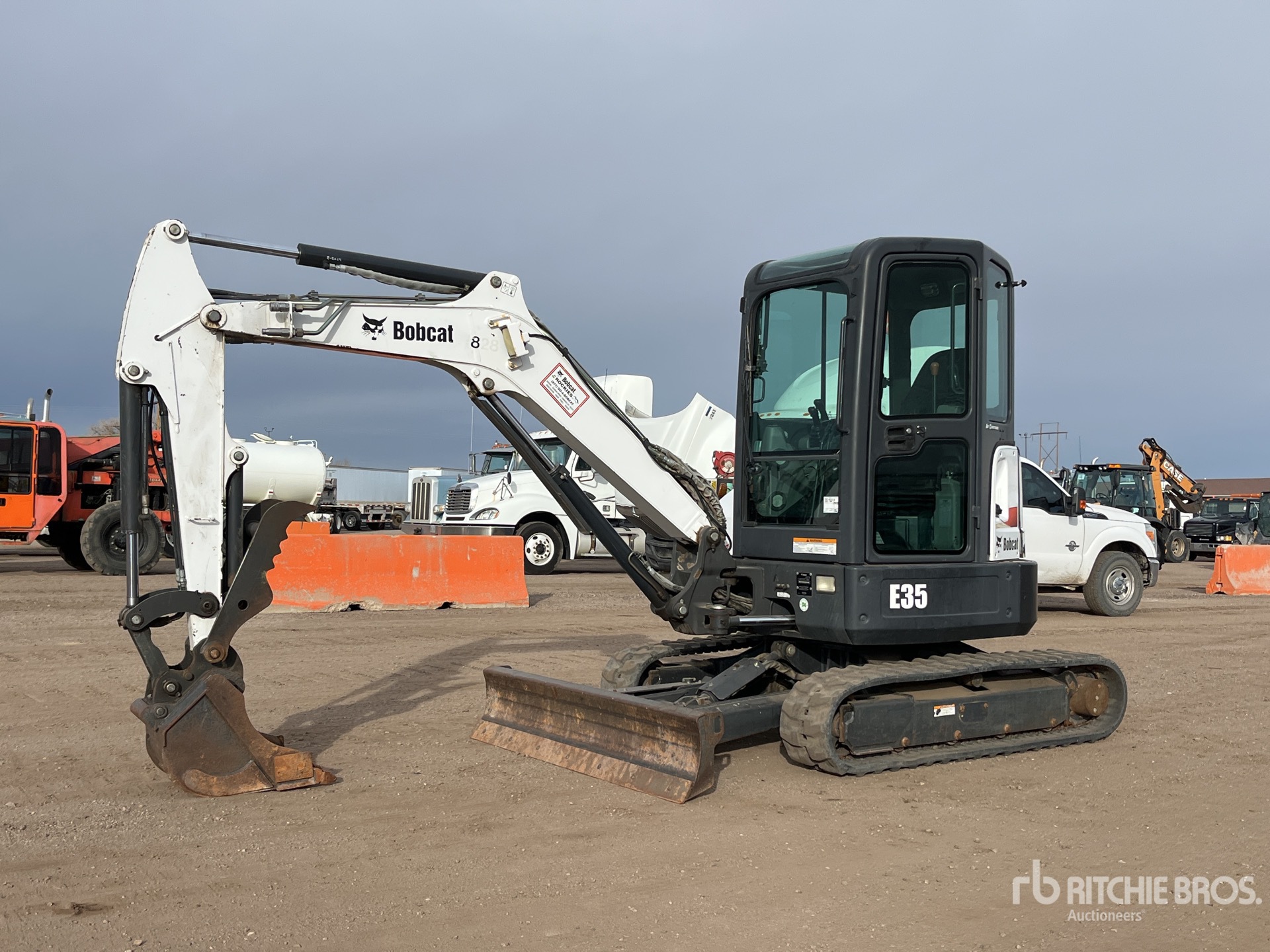 General Appearance with Picture, Left Front Corner