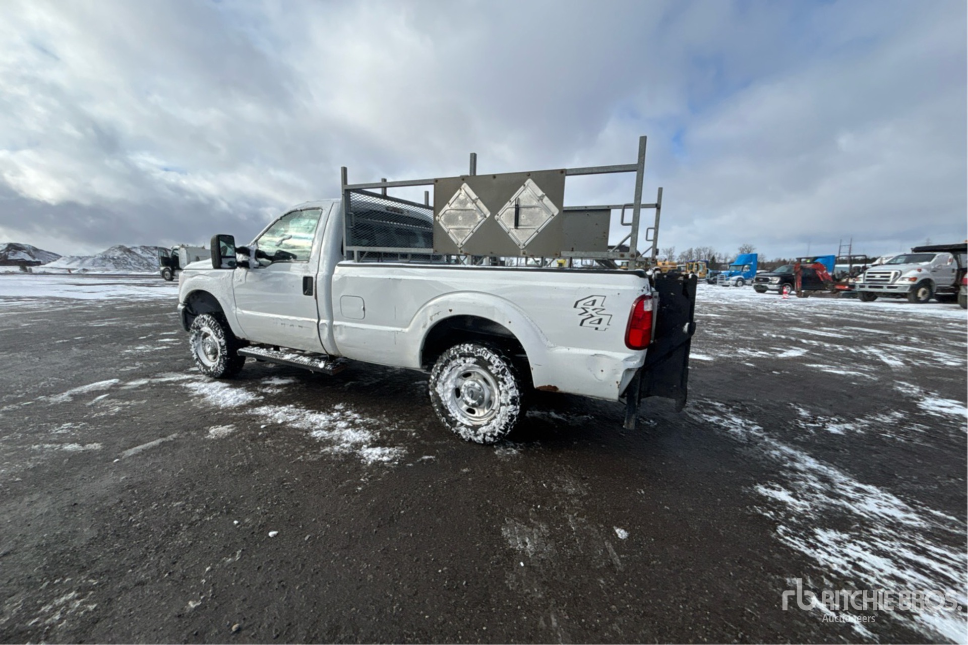 General Appearance with Imagen: esquina trasera izquierda