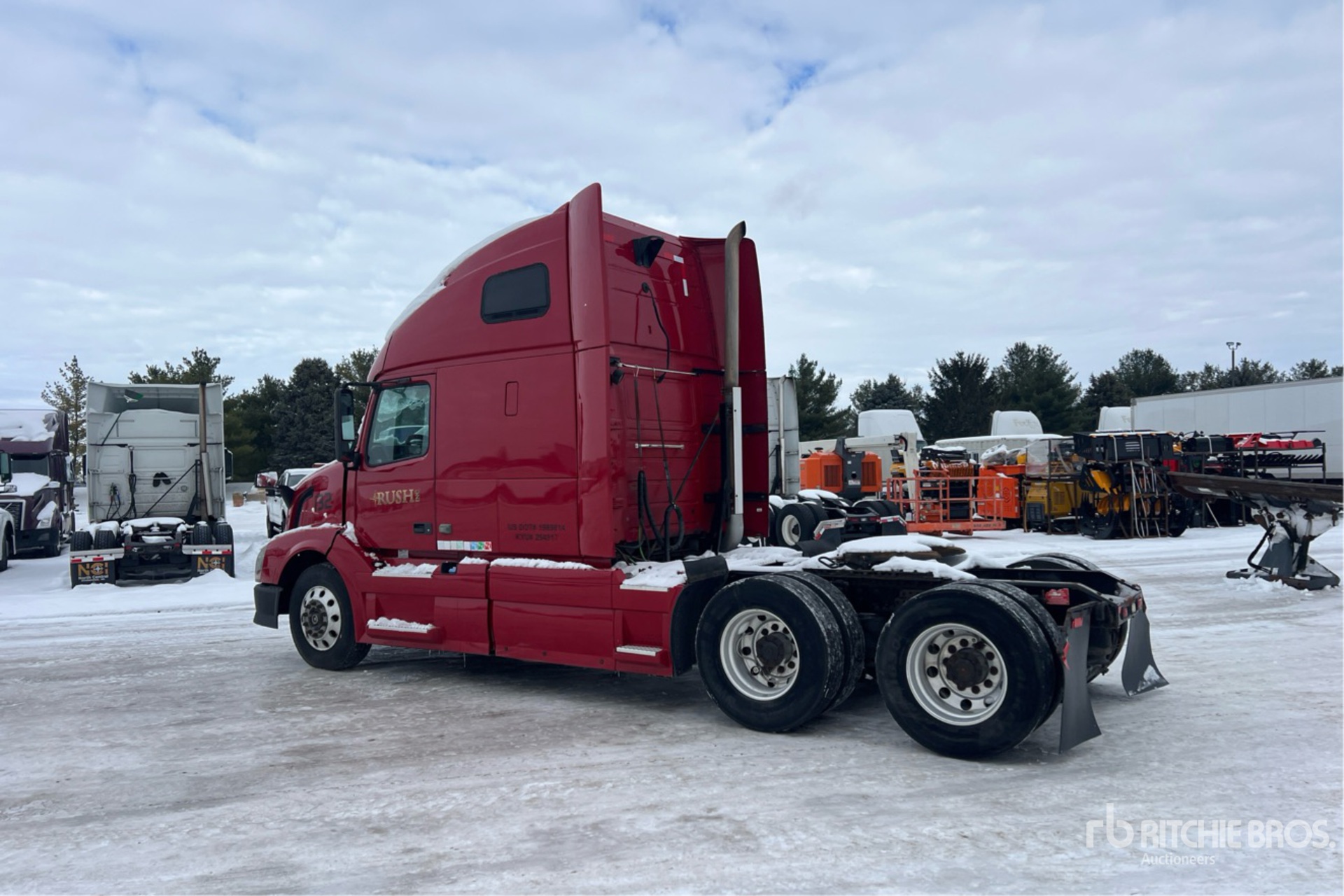 General Appearance with Picture, Left Rear Corner