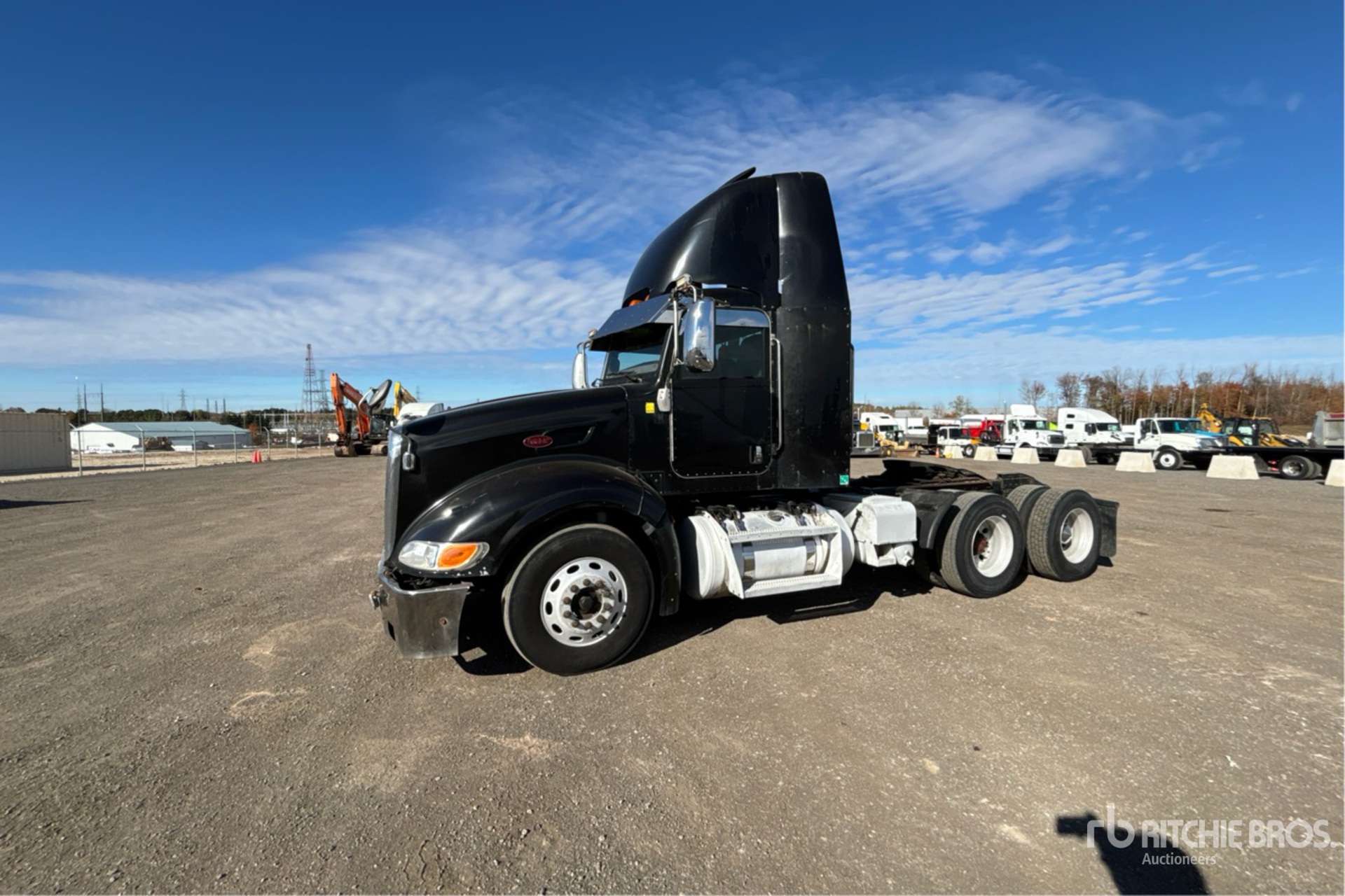 General Appearance with Bild, Ecke vorne links