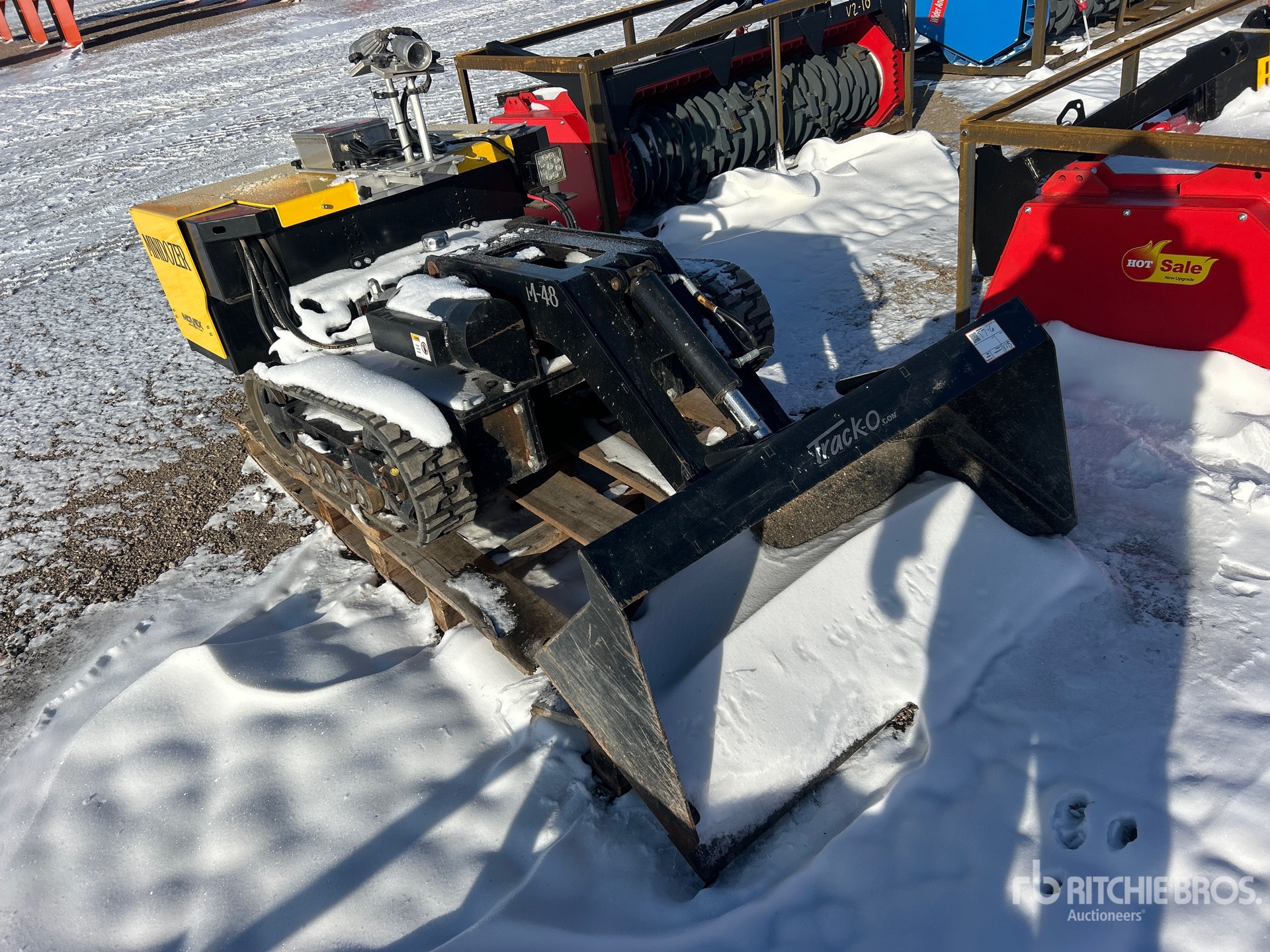 General Appearance with Picture, Right Front Corner