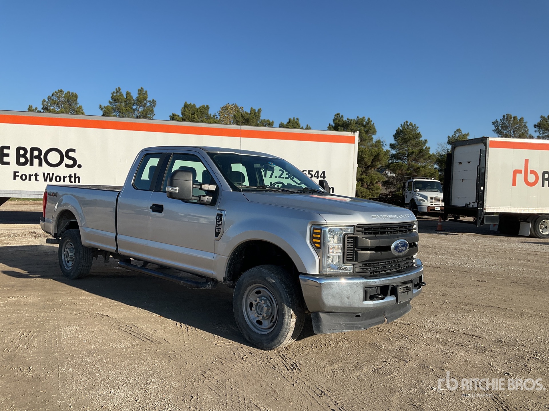 Aspect général with Image, coin avant droit