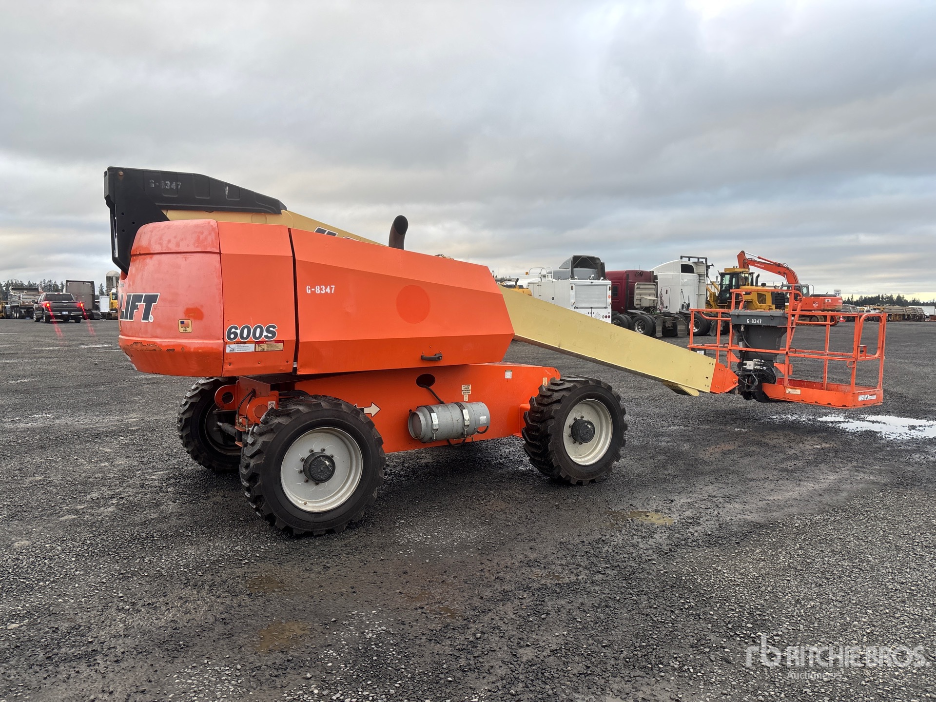 General Appearance with Picture, Right Rear Corner