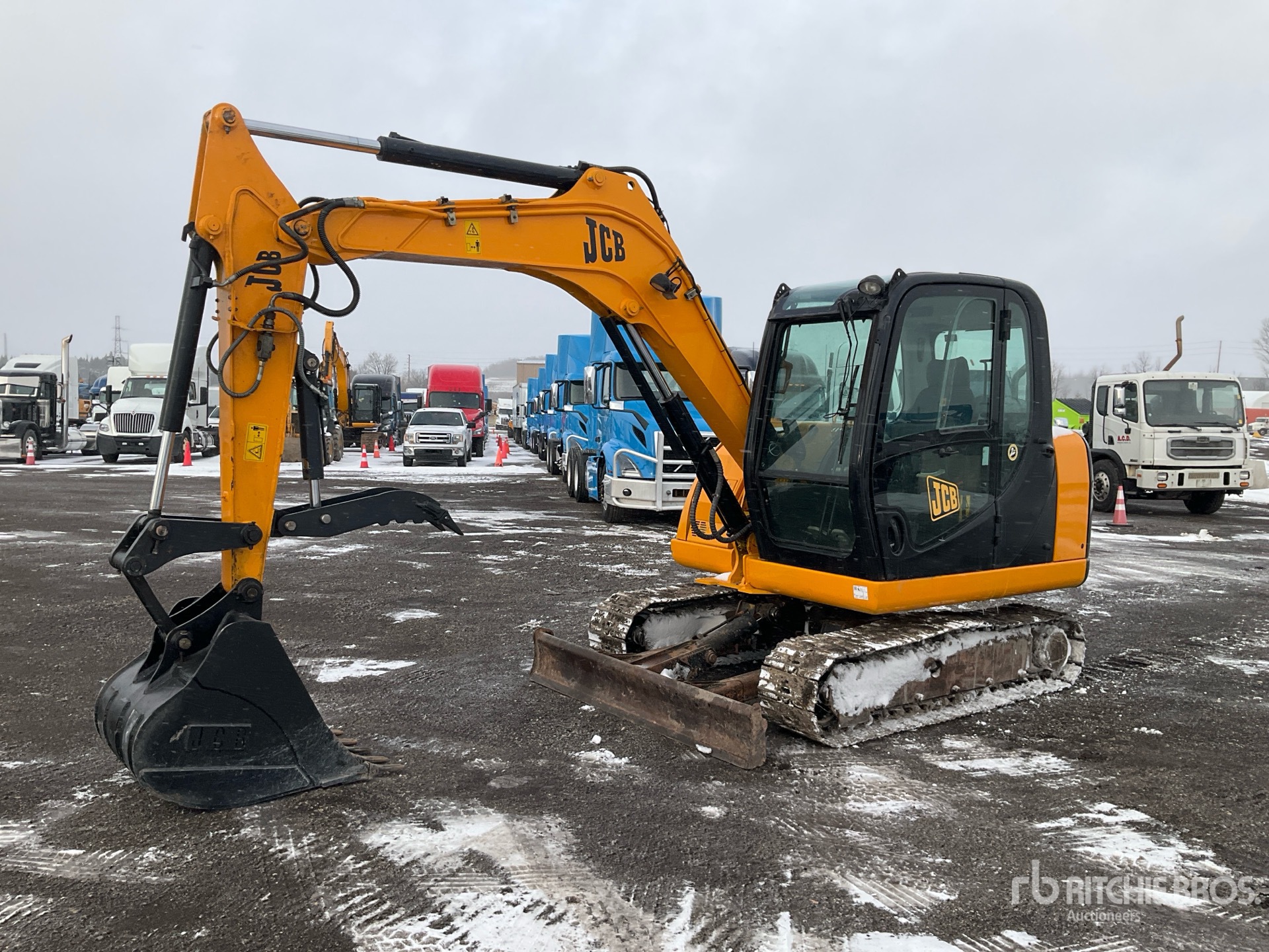 General Appearance with Picture, Left Front Corner