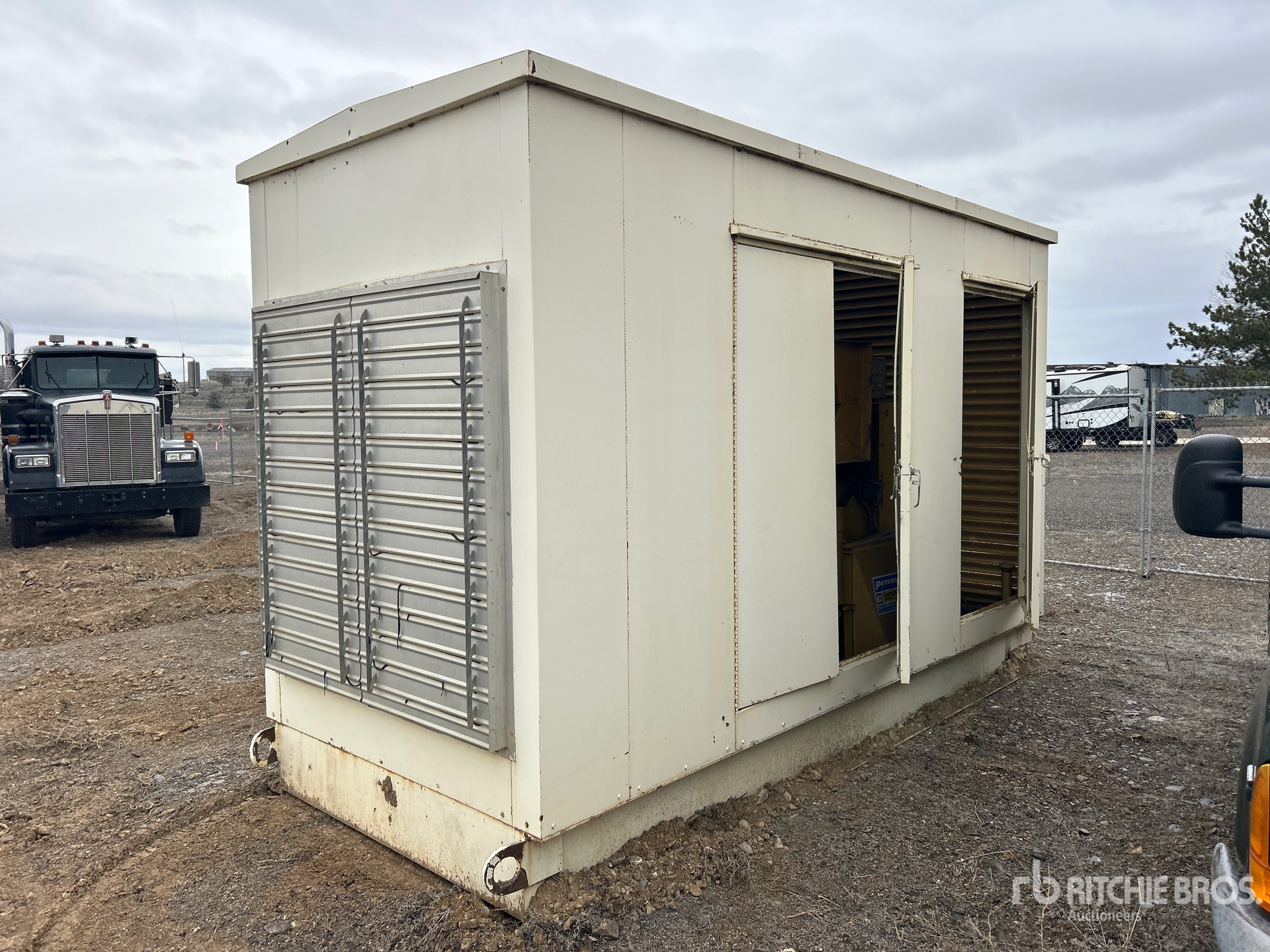 General Appearance with Image, coin avant droit