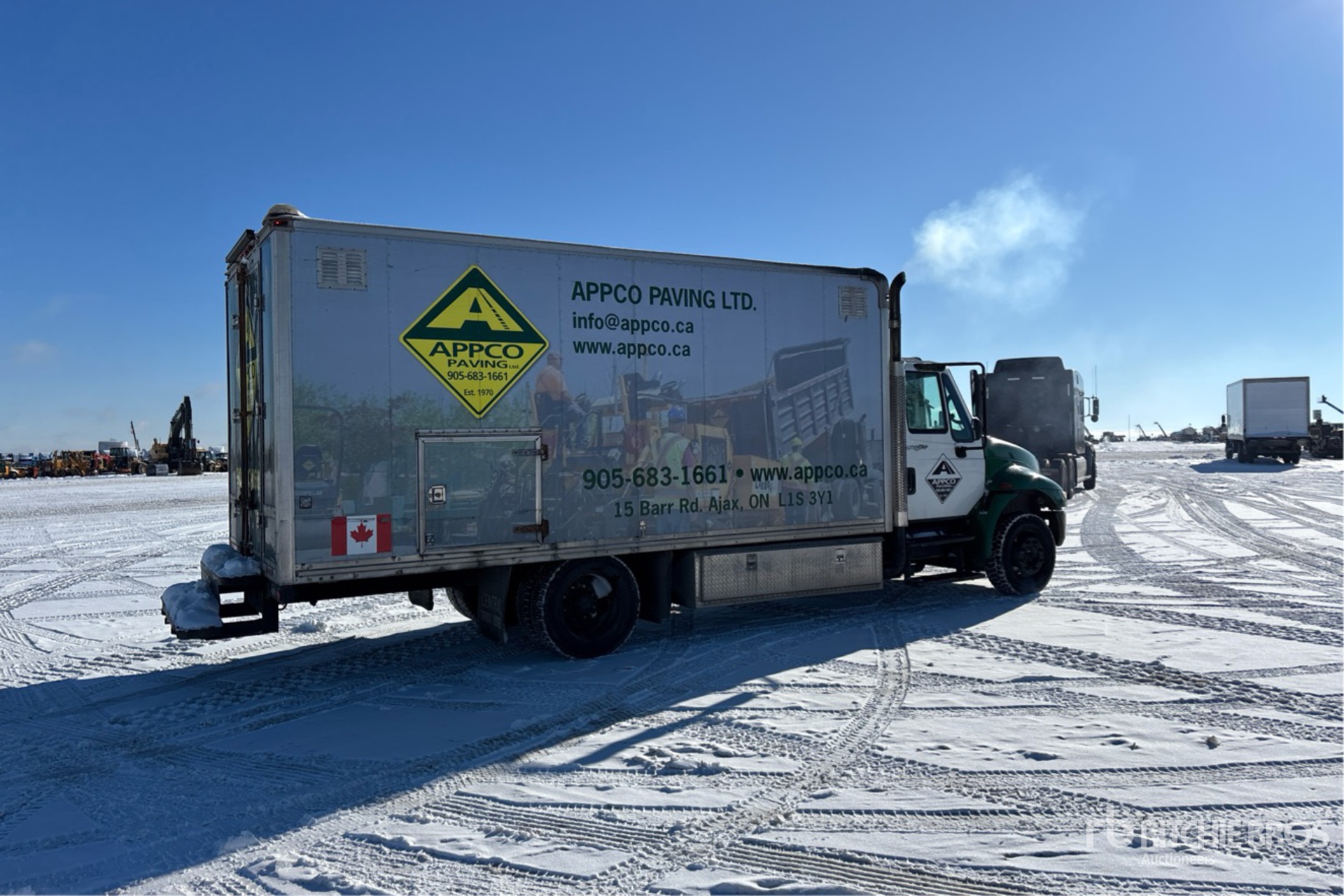 General Appearance with Image, coin arrière droit