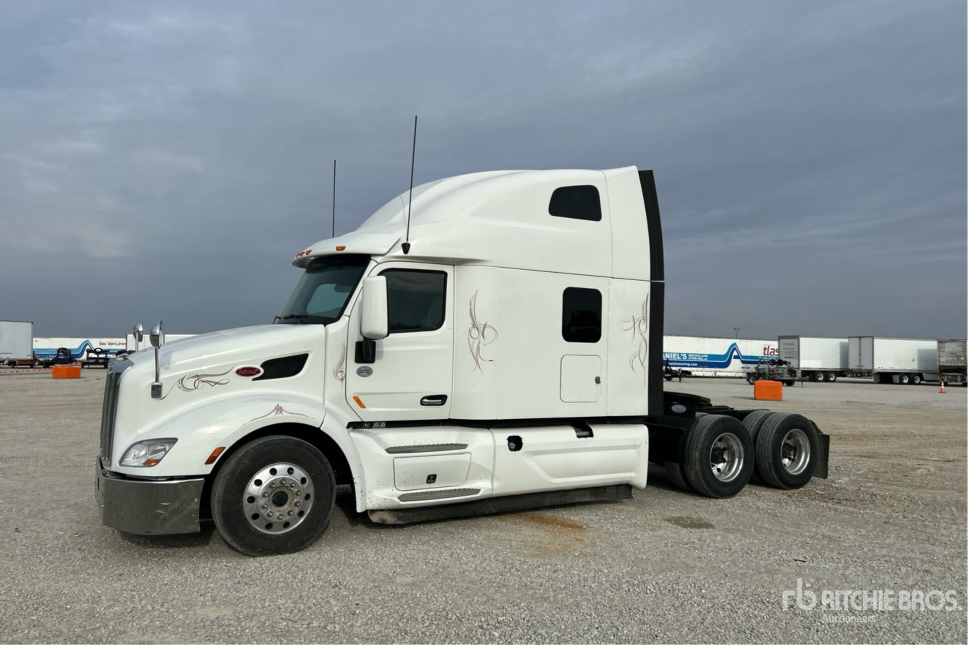 Aspect général with Image, coin avant gauche