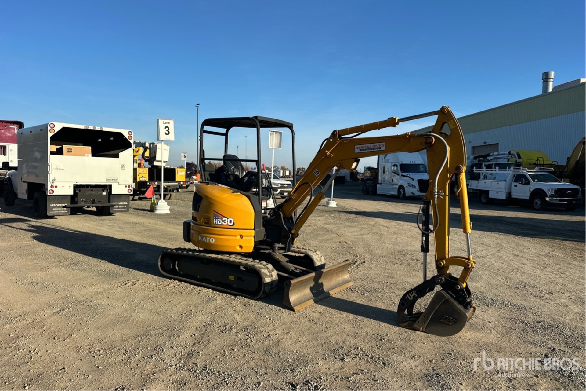 General Appearance with Picture, Right Front Corner