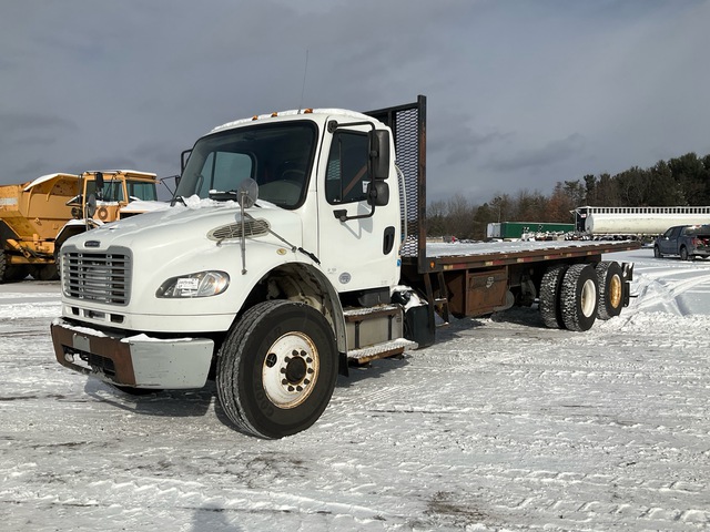 2014 Freightliner M2 106 6x4 Flatbed Truck