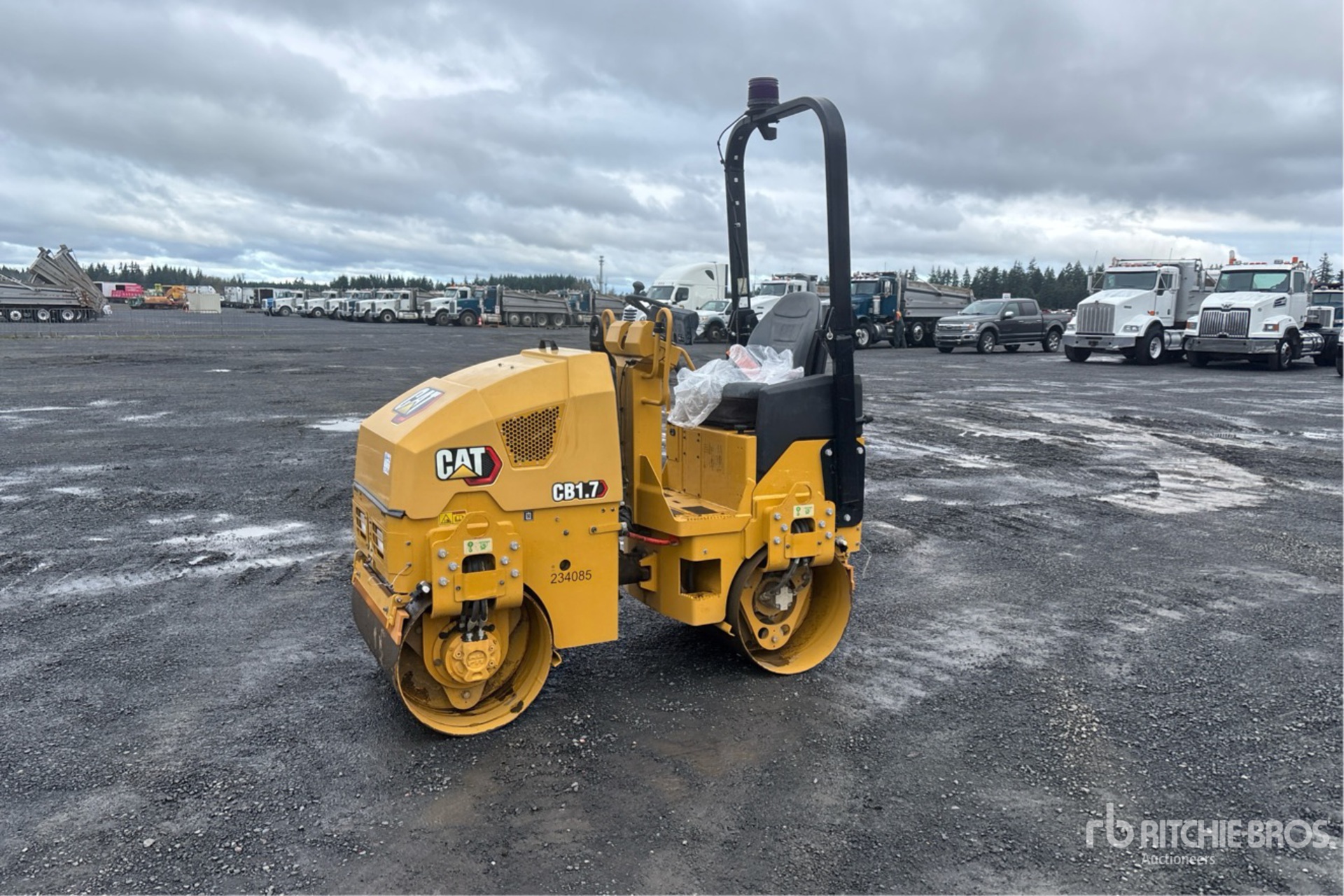 General Appearance with Picture, Left Front Corner