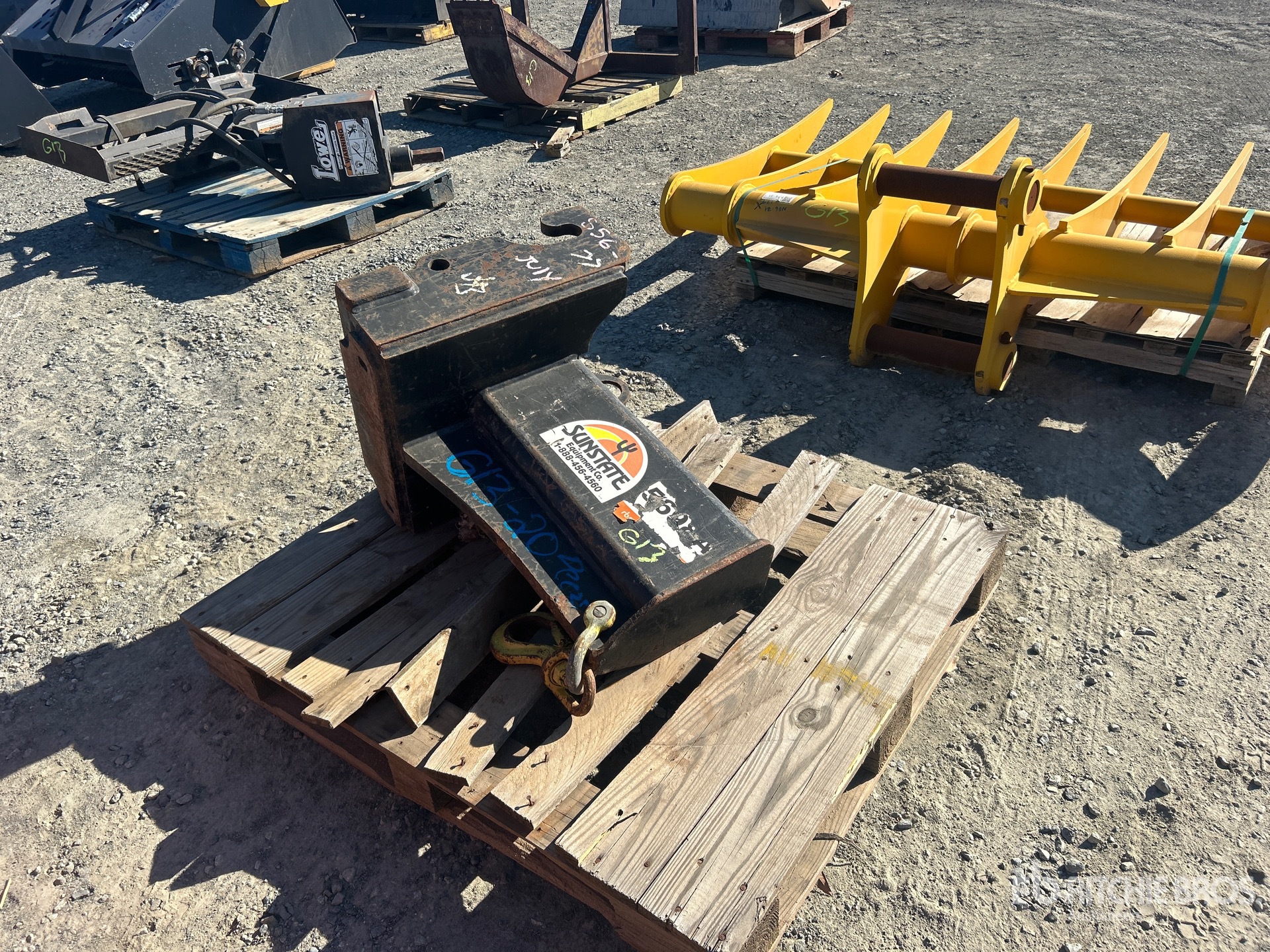 General Appearance with Image, coin avant droit