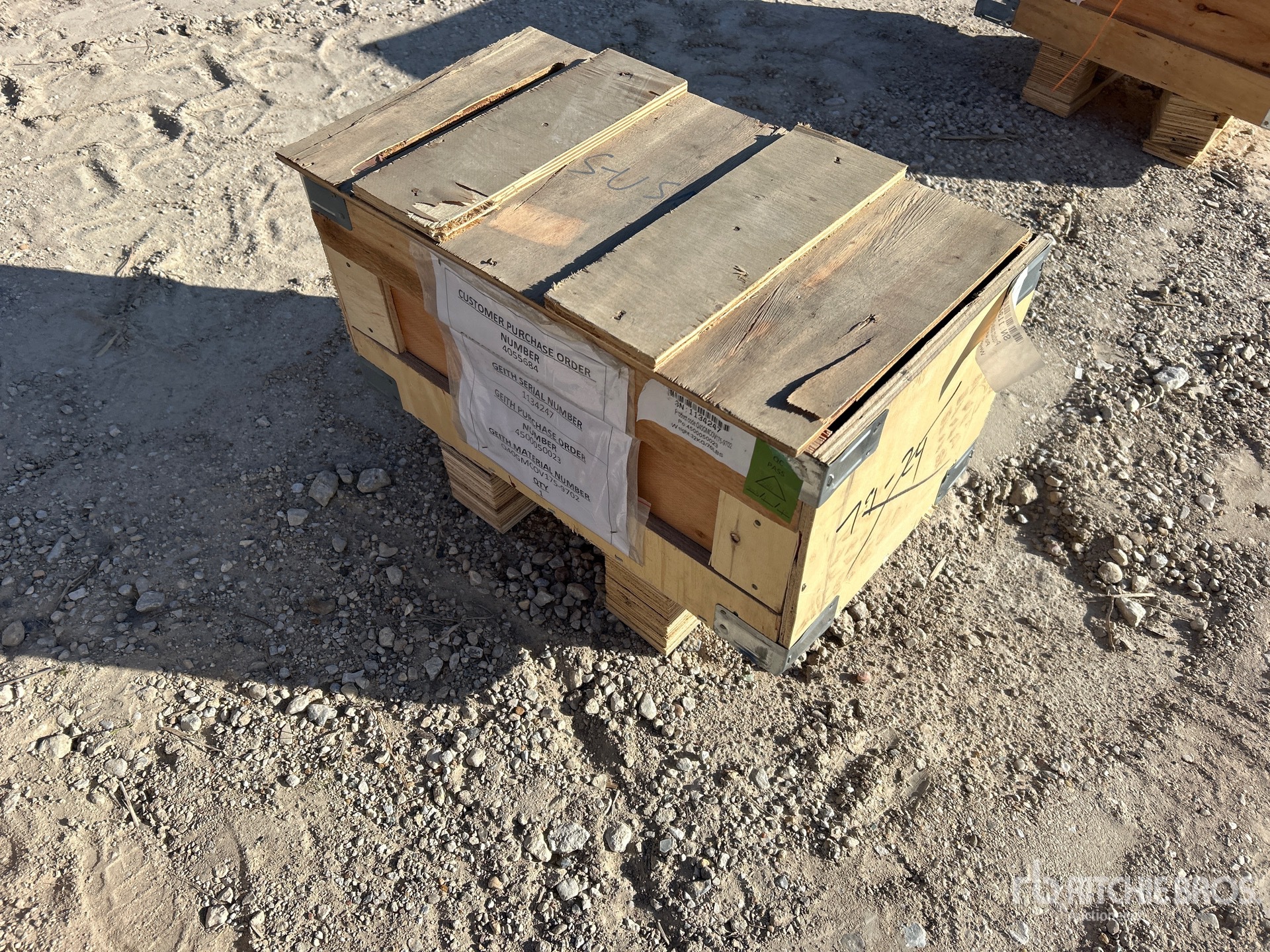 General Appearance with Foto, angolo anteriore sinistro