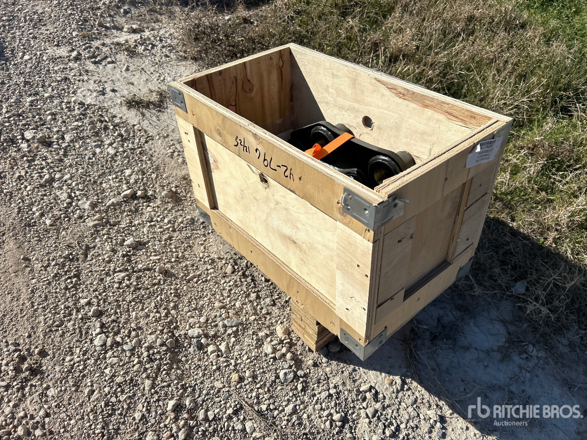 General Appearance with Foto, angolo anteriore sinistro