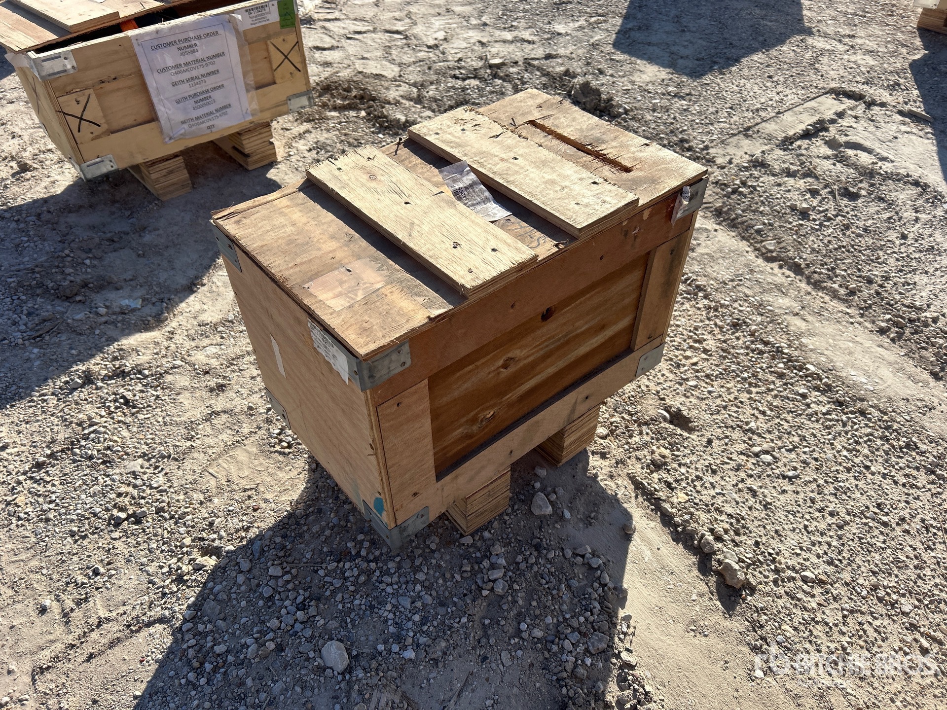 General Appearance with Foto, angolo posteriore sinistro