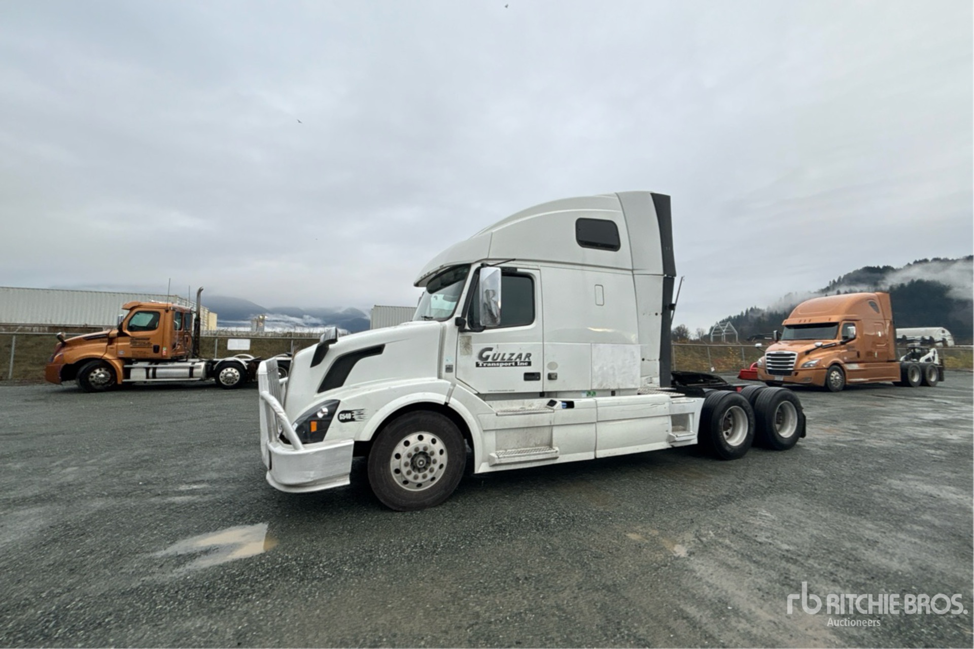 General Appearance with Picture, Left Front Corner