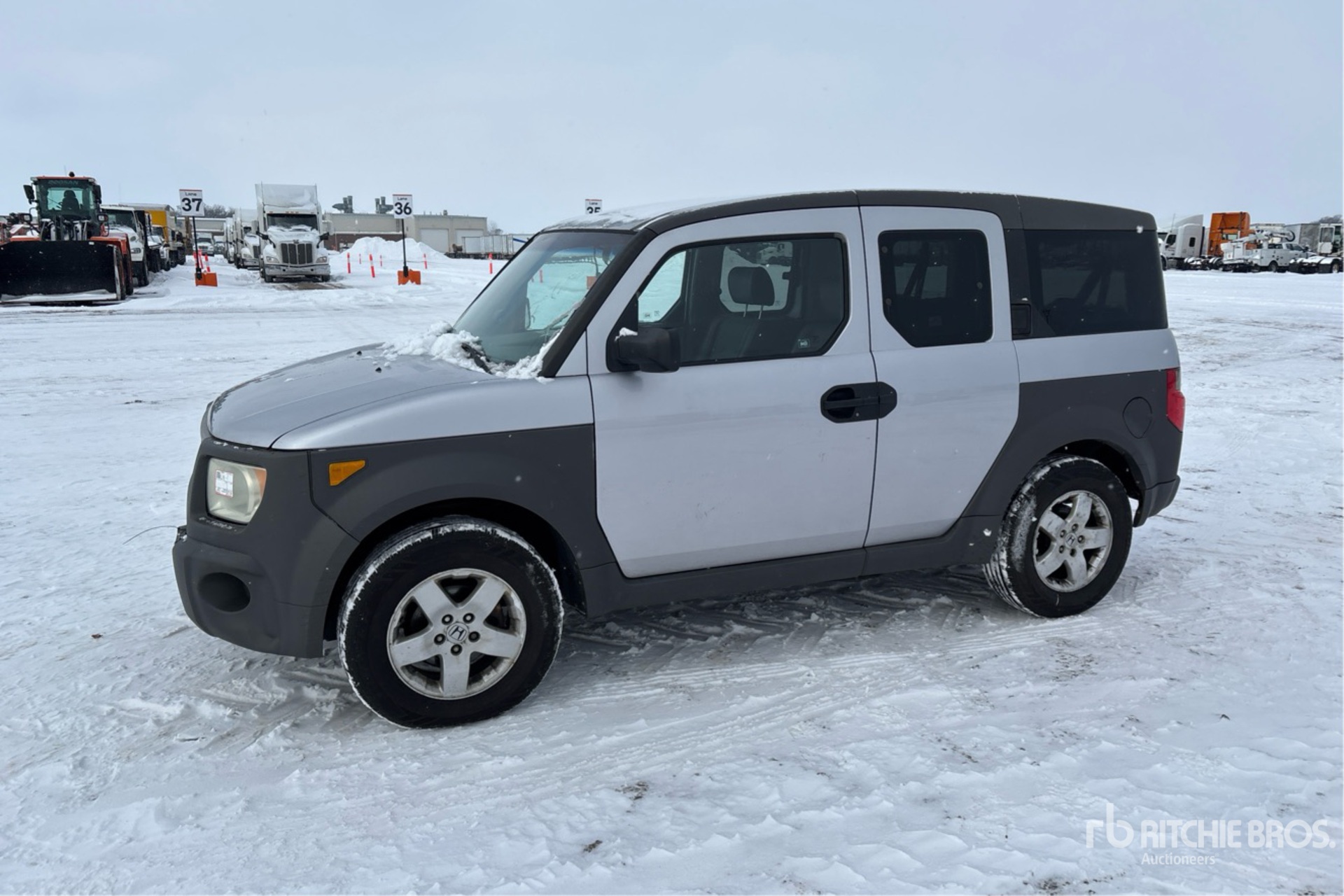 General Appearance with Picture, Left Front Corner