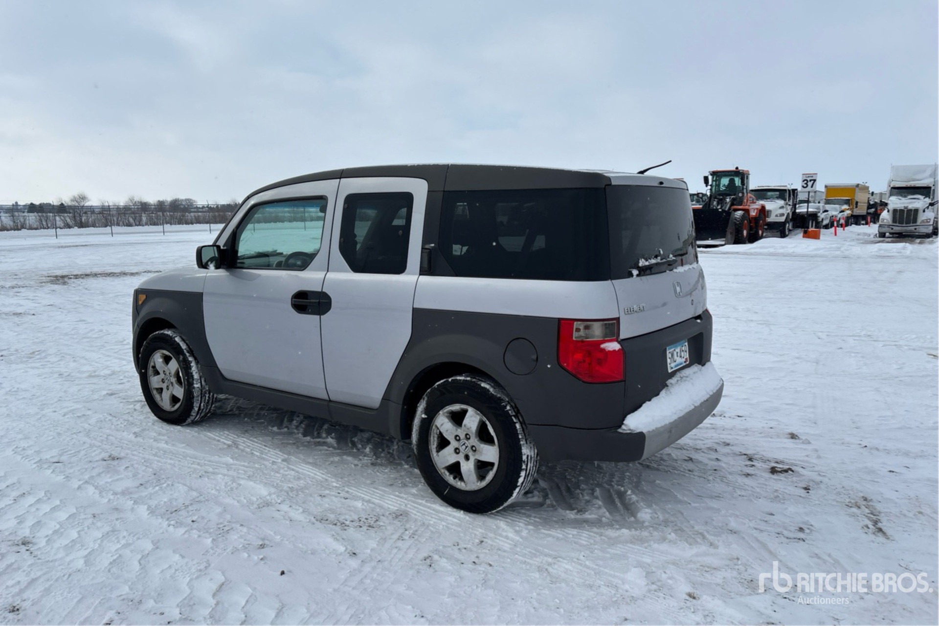 General Appearance with Picture, Left Rear Corner