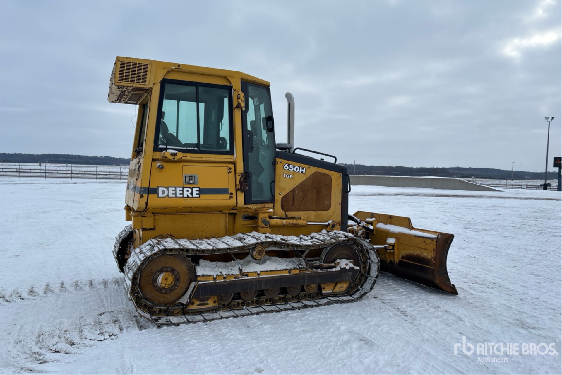 Aspect général with Image, coin arrière droit