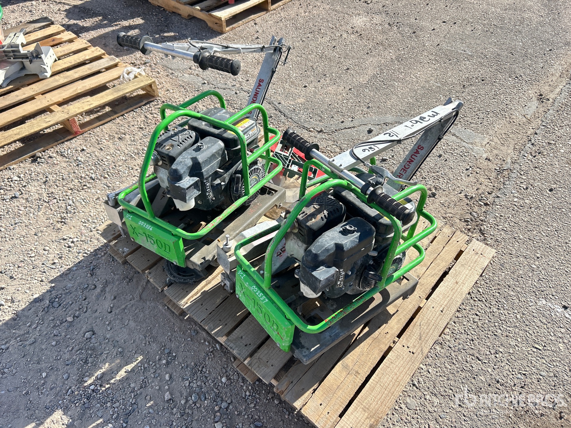 Aspect général with Image, coin avant gauche