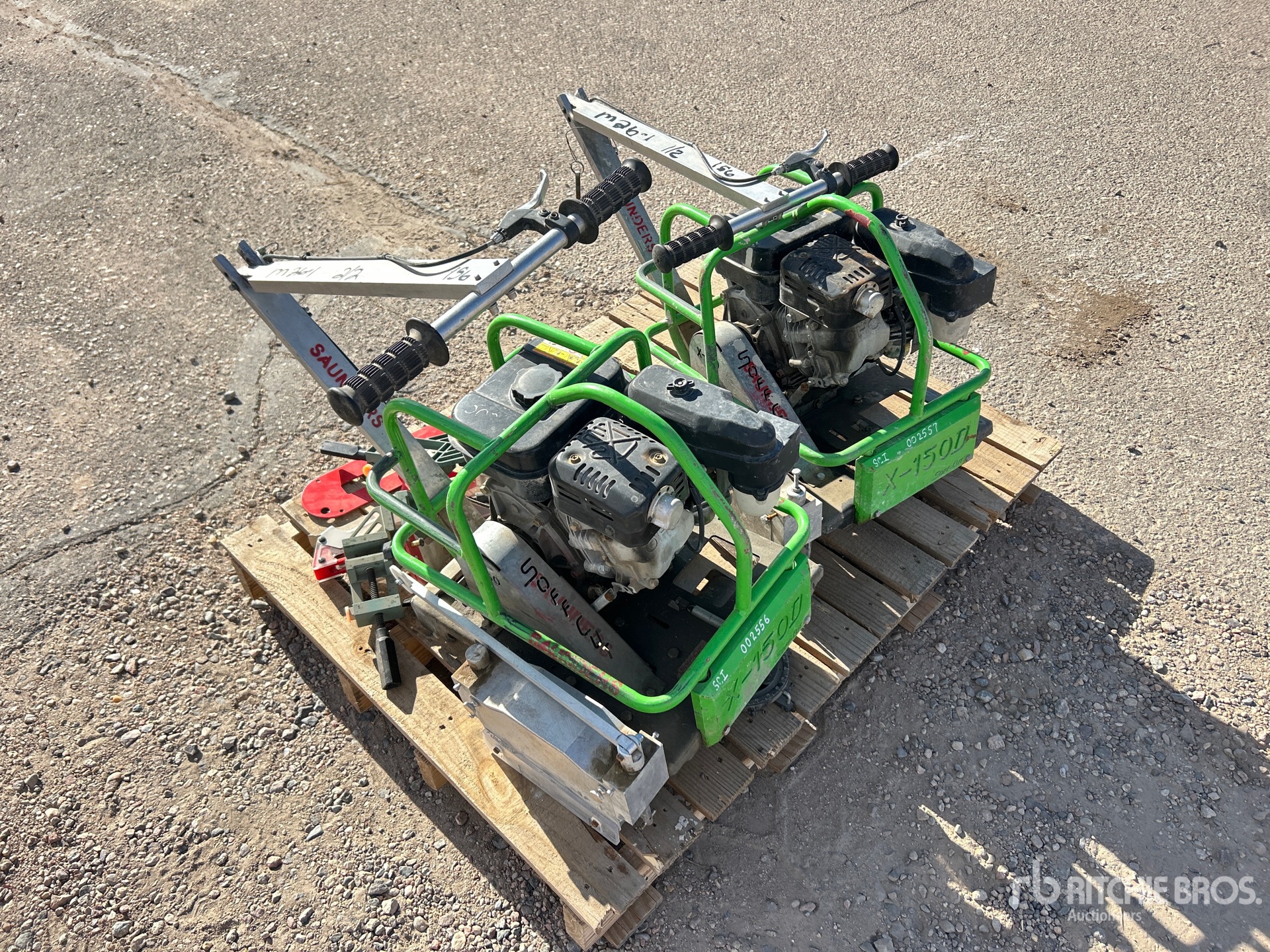 Aspect général with Image, coin avant droit