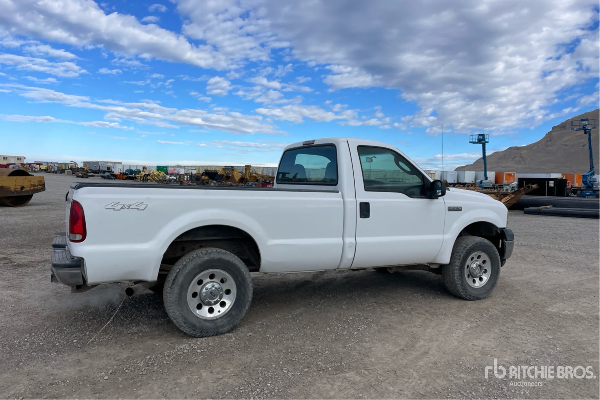 General Appearance with Imagen: esquina trasera derecha