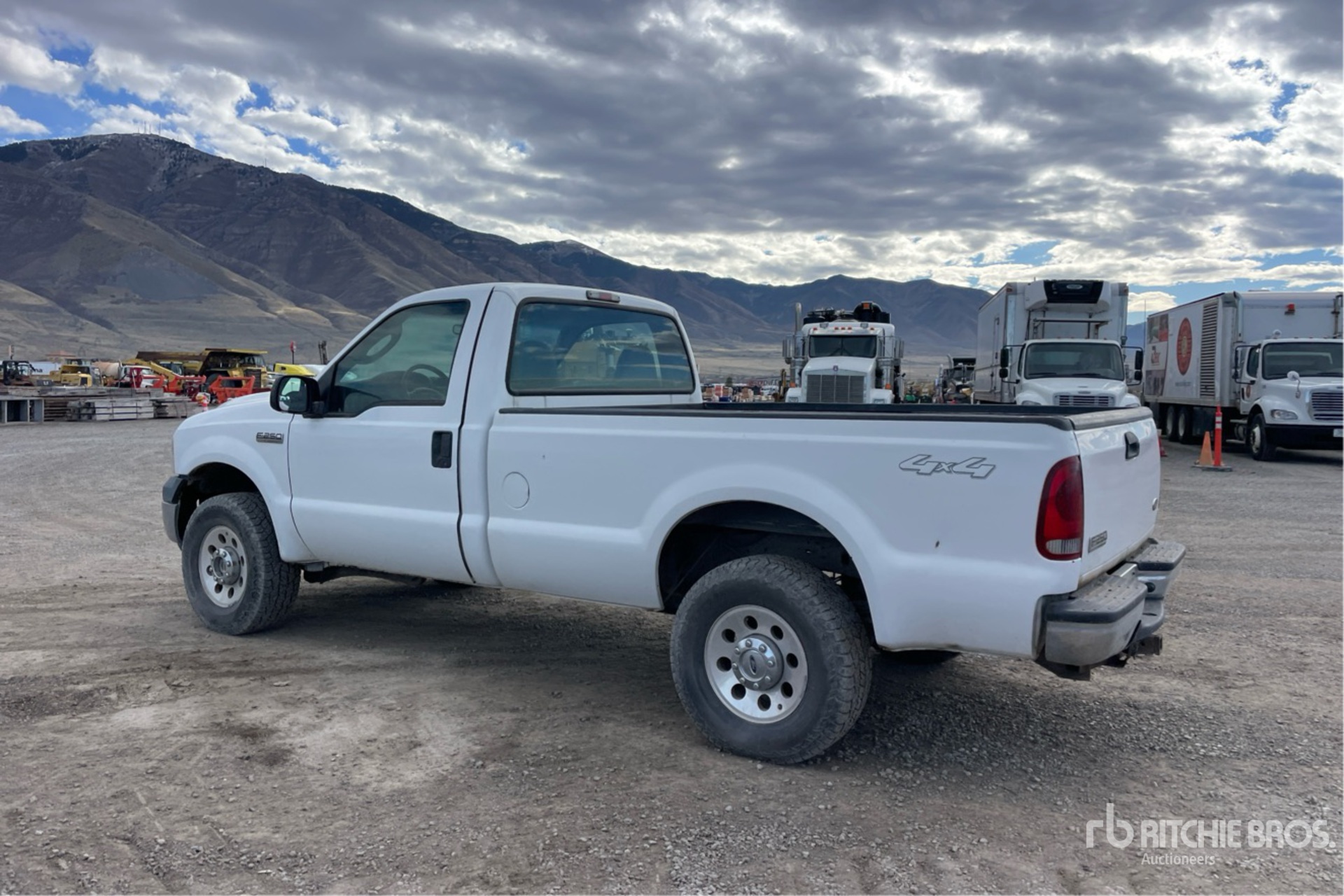 General Appearance with Imagen: esquina trasera izquierda