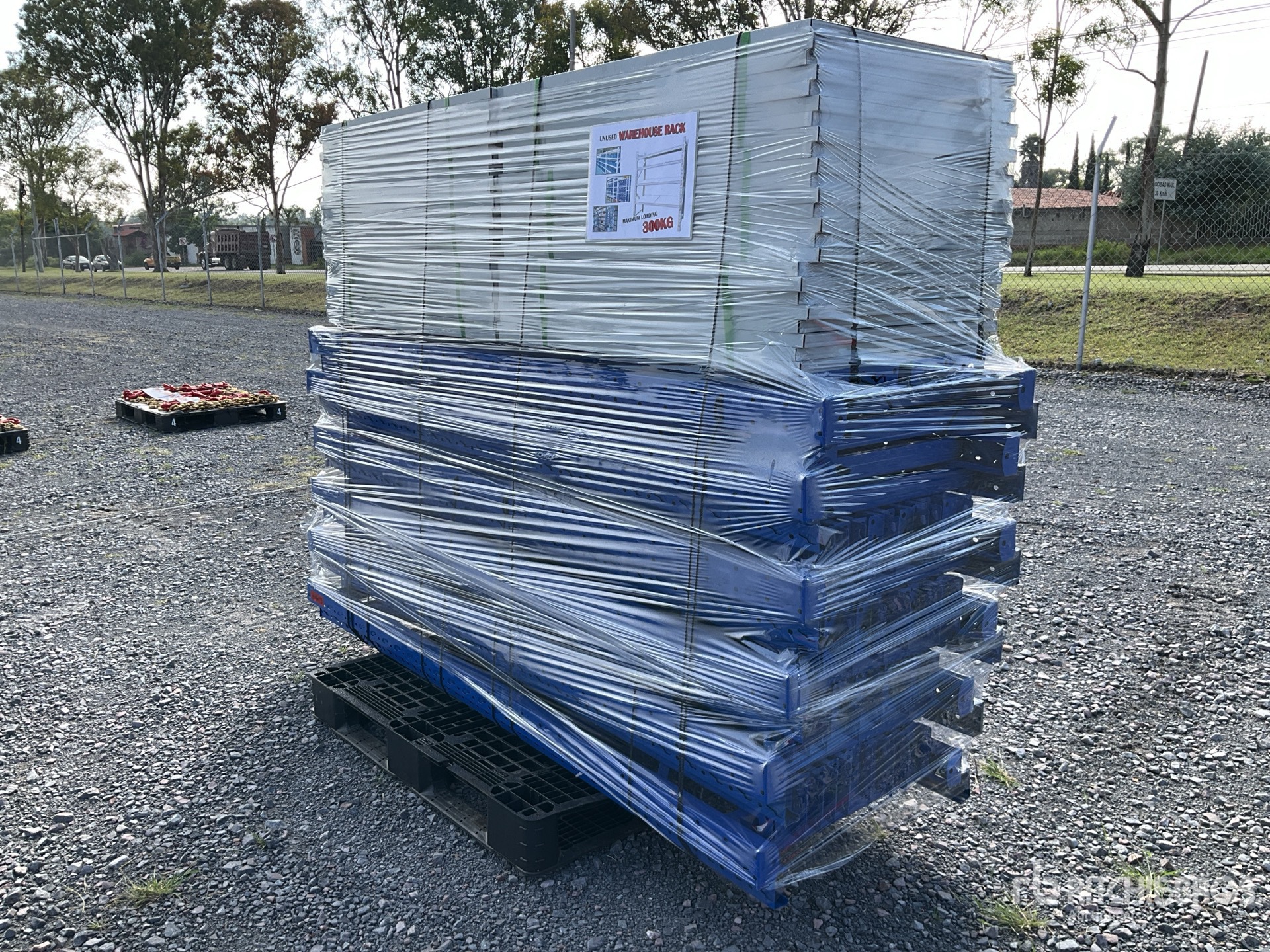 Aspect général with Image, coin arrière gauche