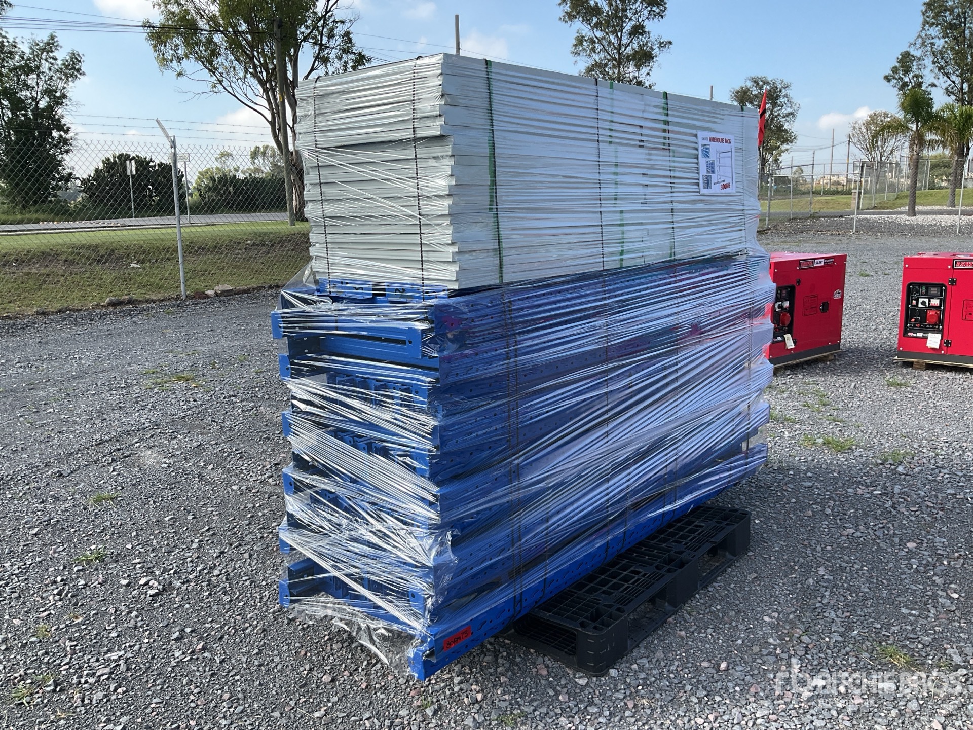 Aspect général with Image, coin avant gauche