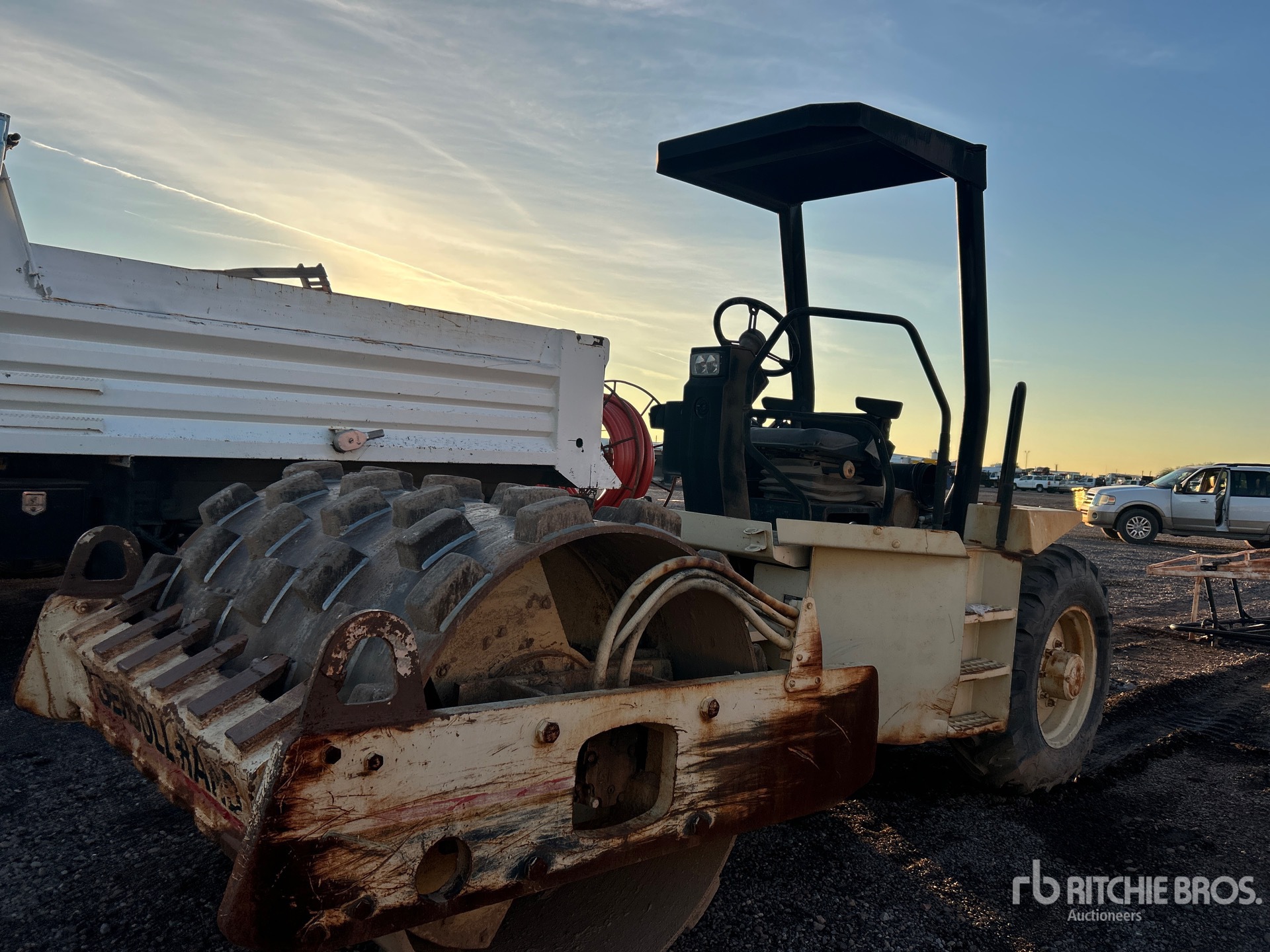 General Appearance with Featured Photo