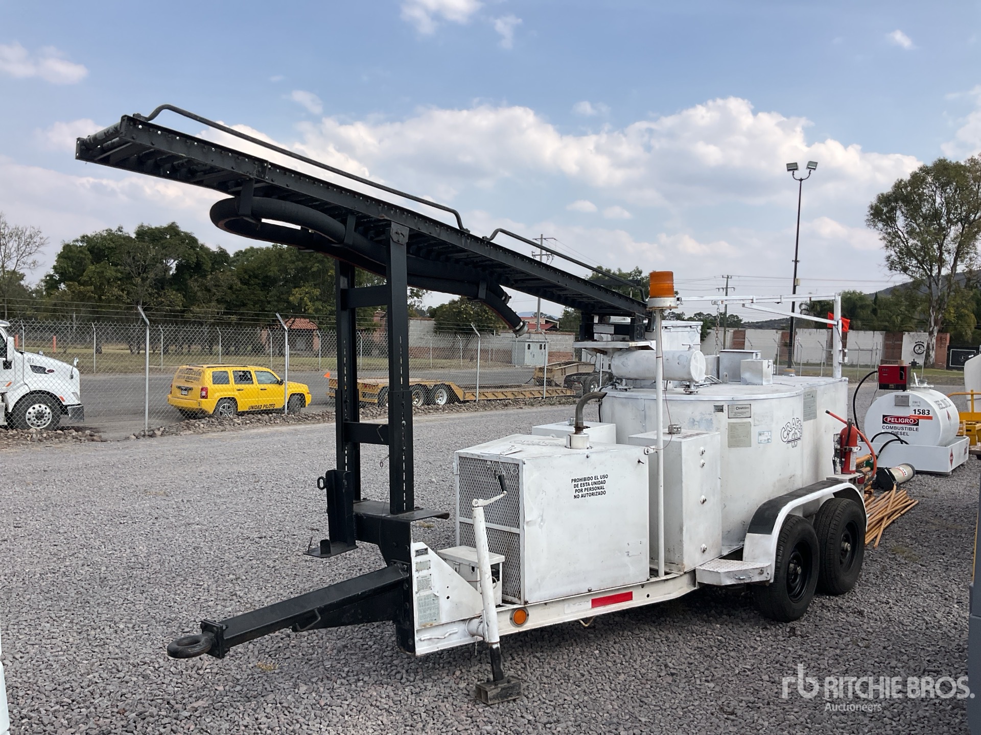 General Appearance with Featured Photo