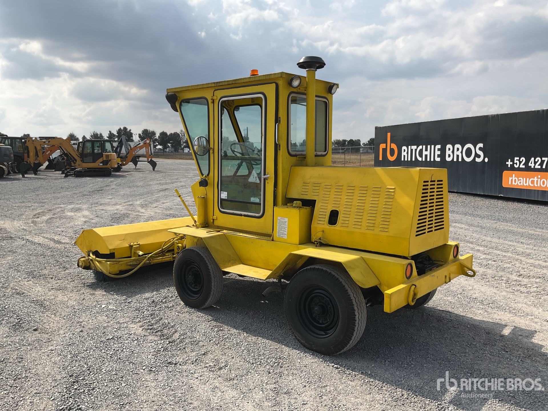 General Appearance with Imagen: esquina trasera izquierda