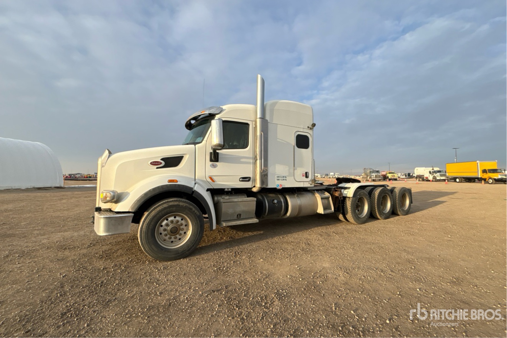 General Appearance with Imagen: esquina delantera izquierda