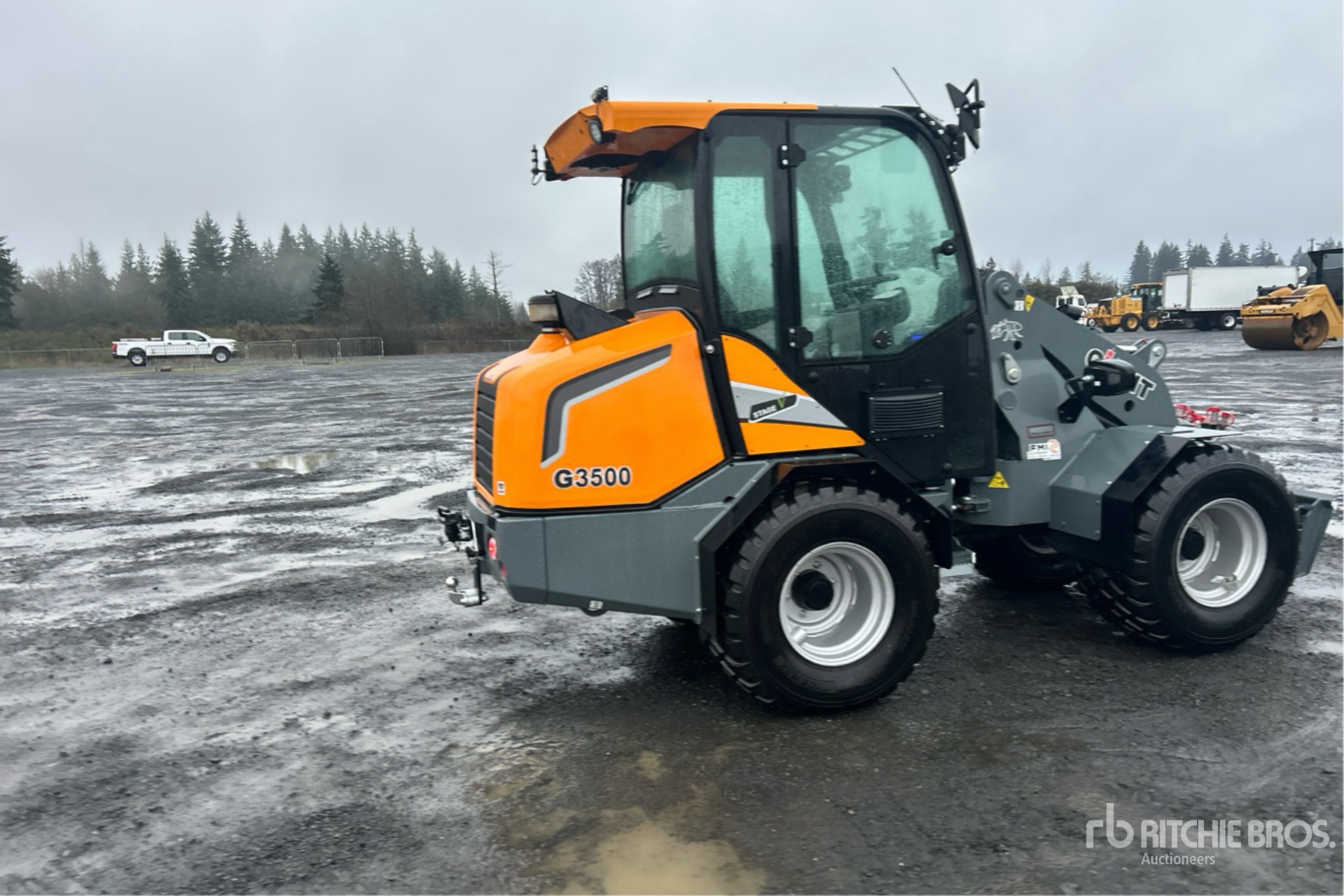 General Appearance with Picture, Right Rear Corner