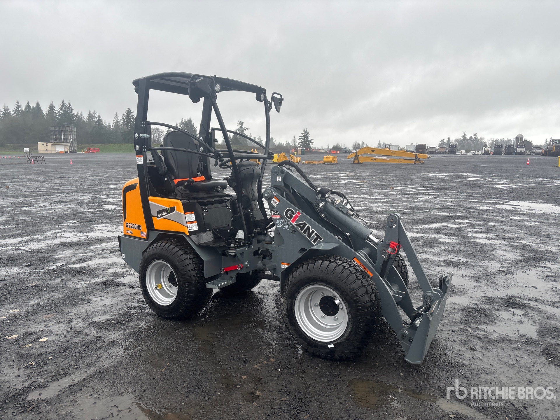 General Appearance with Foto, angolo anteriore destro